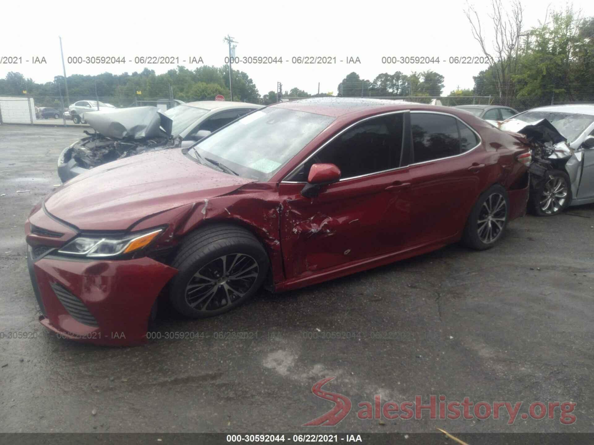 4T1B11HK3JU511144 2018 TOYOTA CAMRY