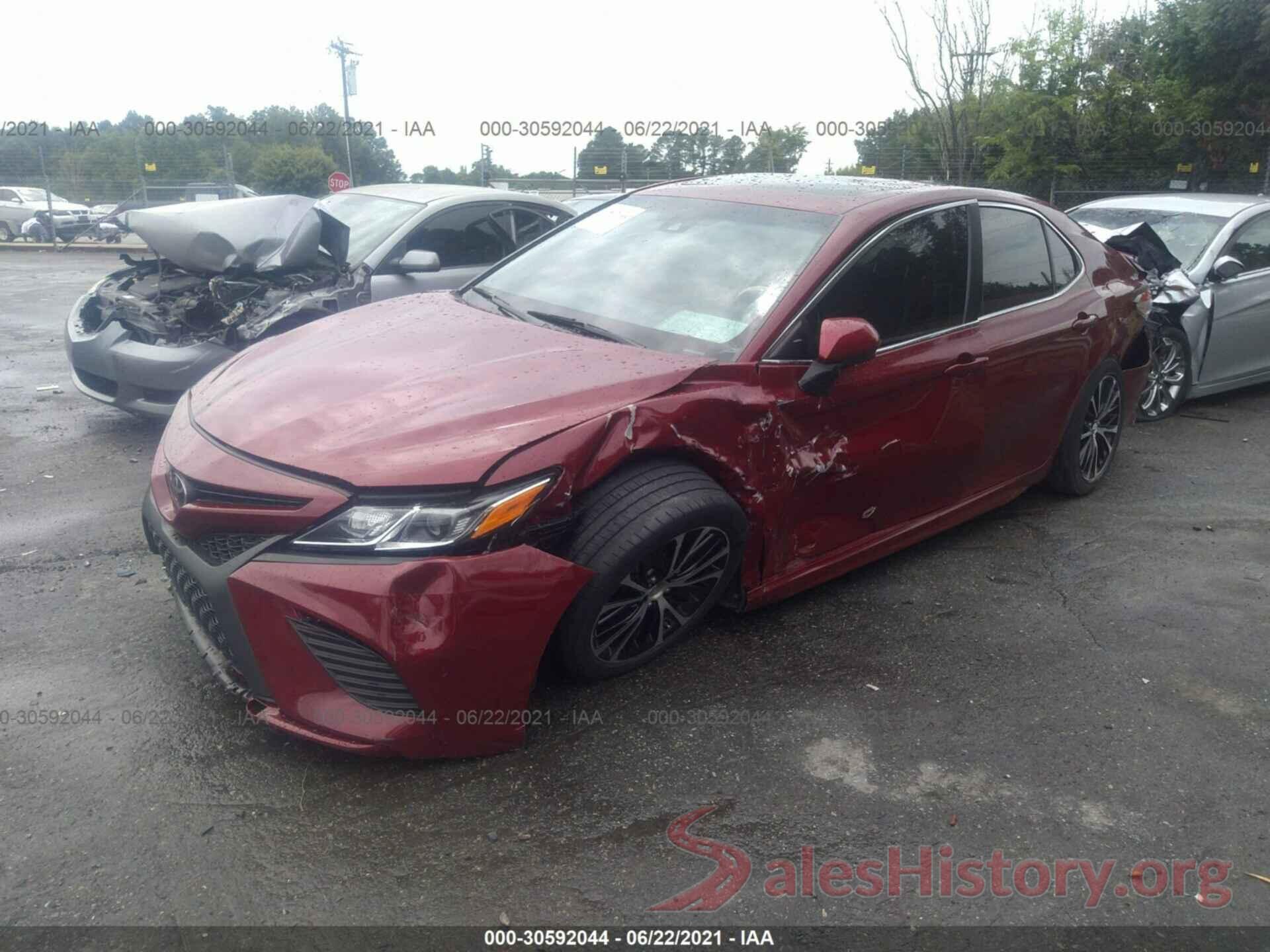 4T1B11HK3JU511144 2018 TOYOTA CAMRY