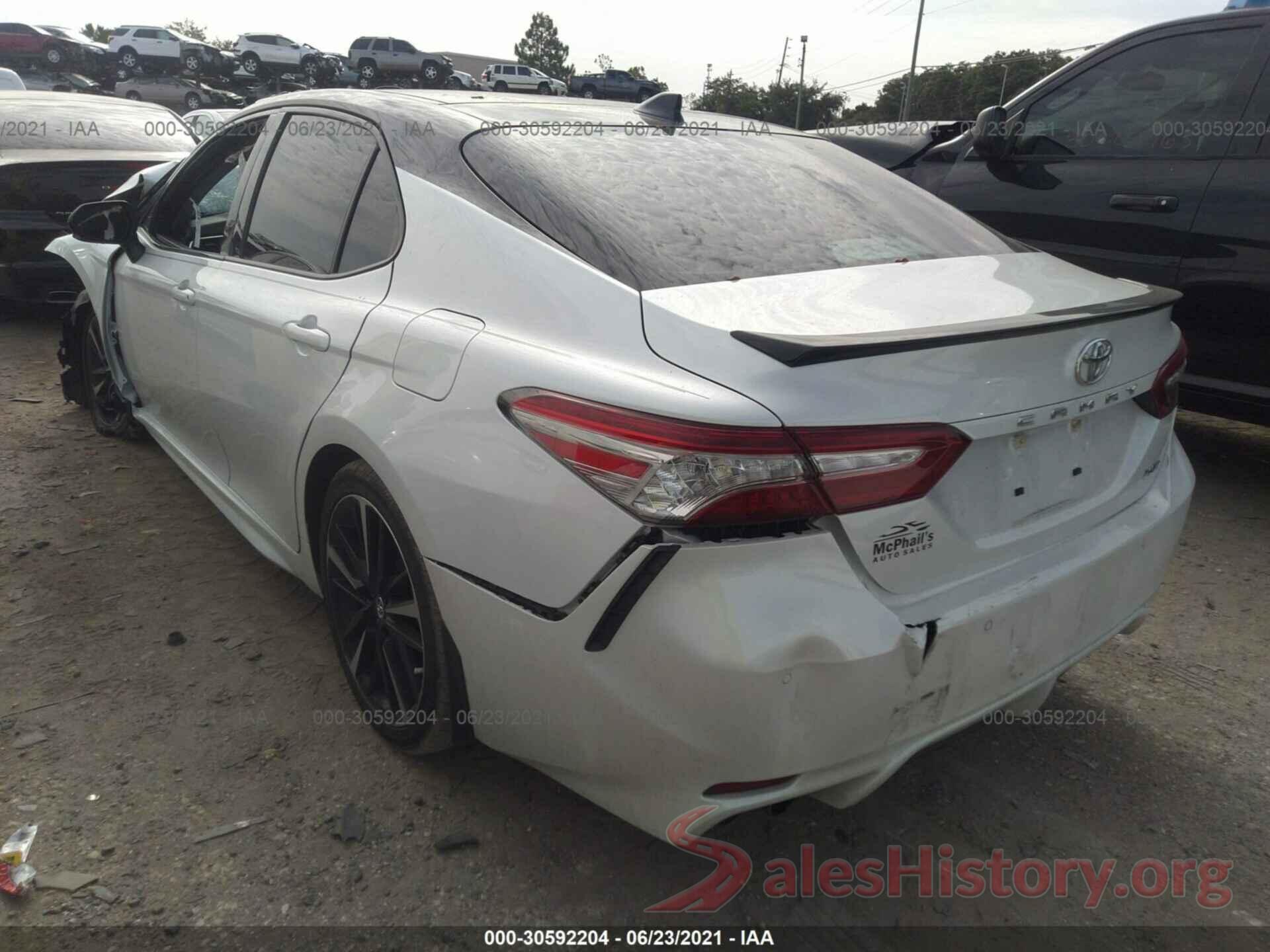 4T1BZ1HK8JU011750 2018 TOYOTA CAMRY