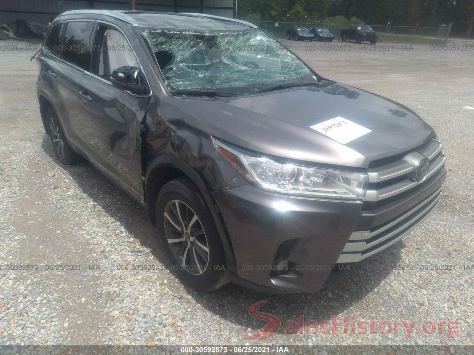 5TDKZRFH6HS525881 2017 TOYOTA HIGHLANDER