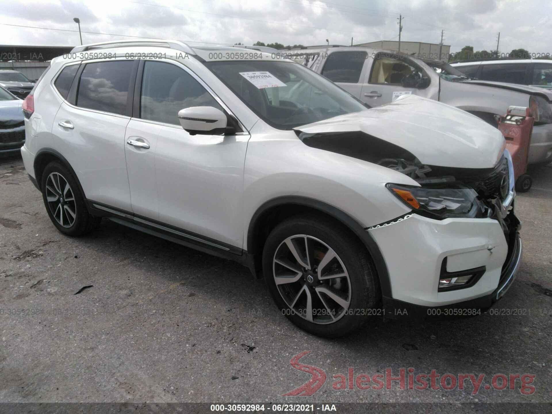 JN8AT2MT4JW470000 2018 NISSAN ROGUE