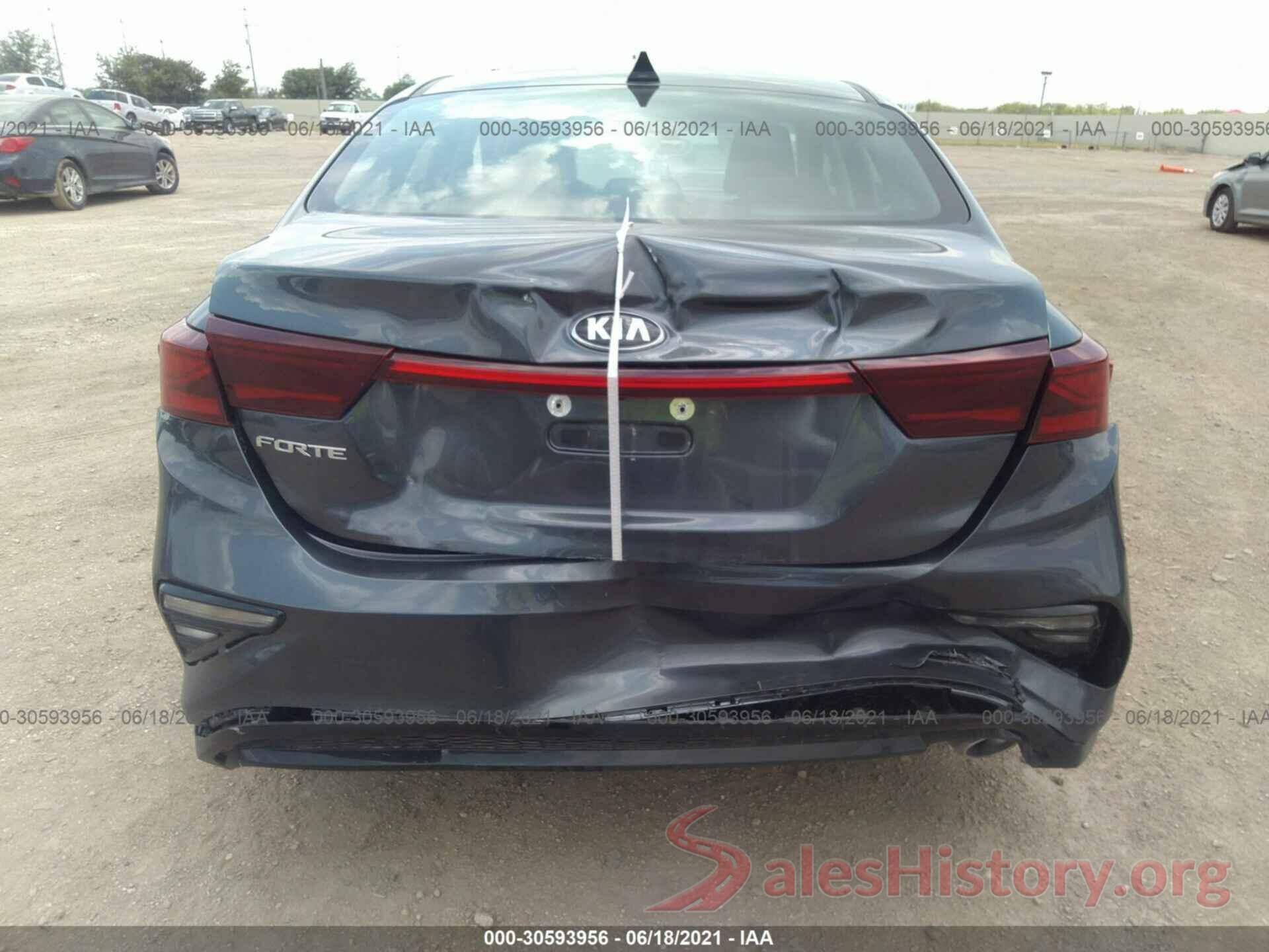 3KPF24ADXME337866 2021 KIA FORTE