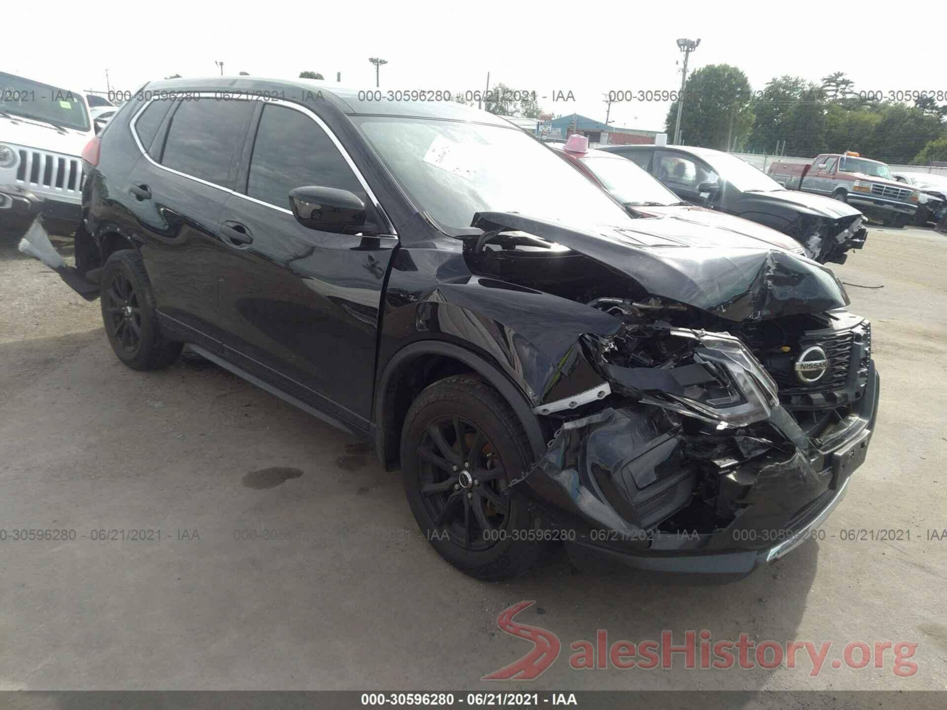 5N1AT2MTXJC724768 2018 NISSAN ROGUE