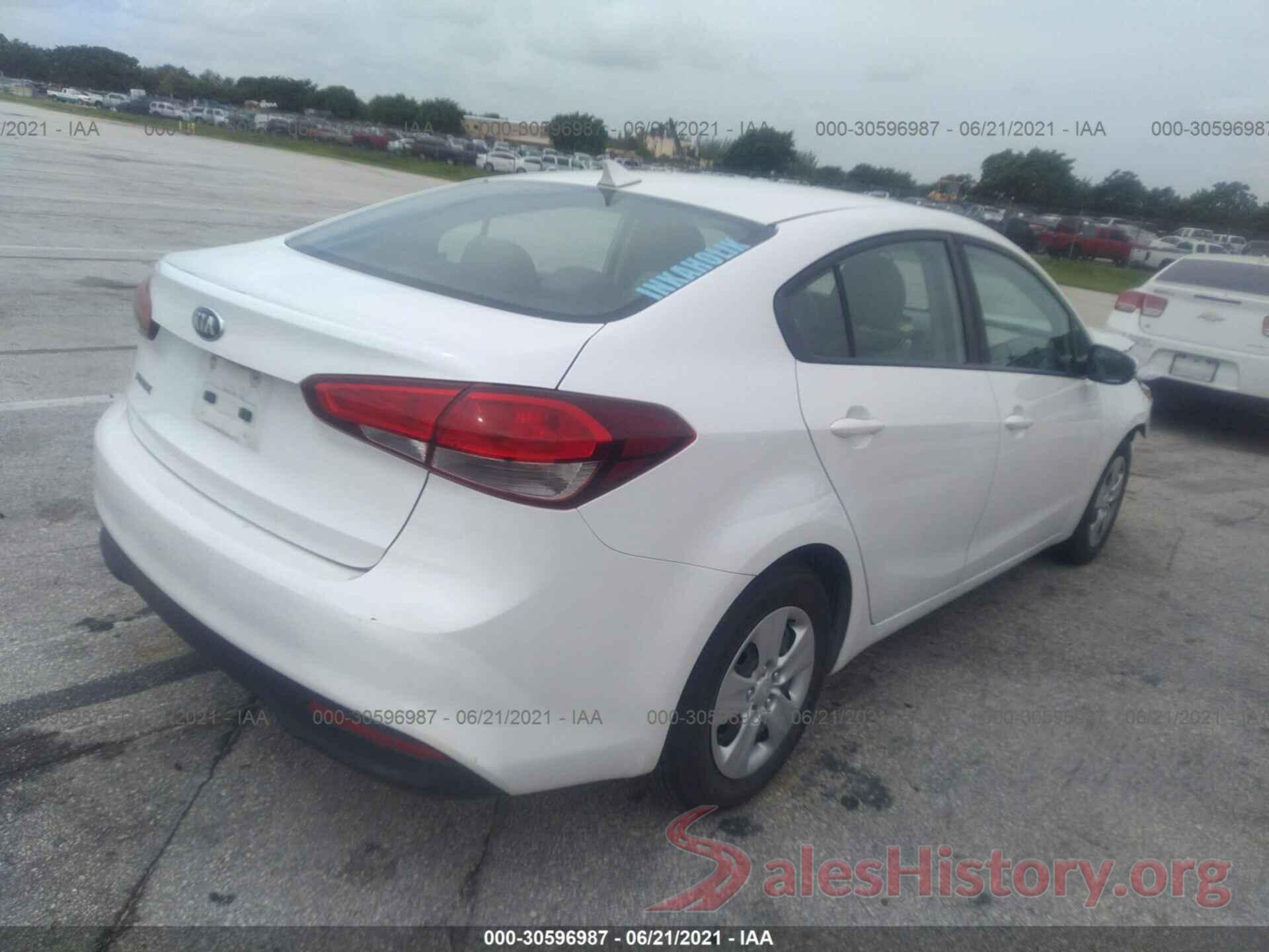 3KPFL4A78HE096029 2017 KIA FORTE