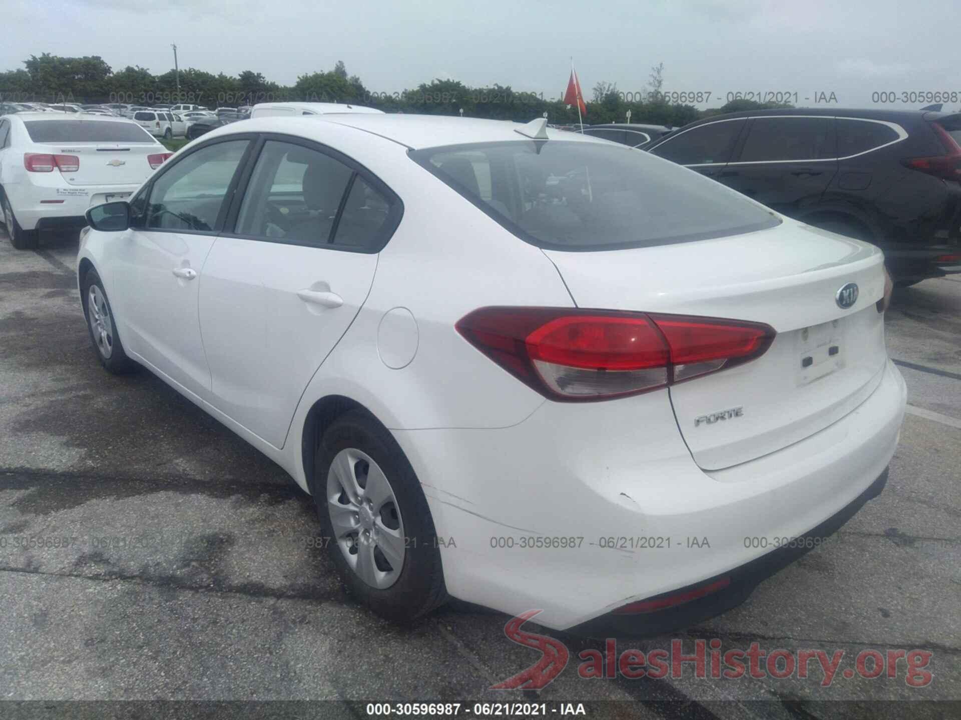 3KPFL4A78HE096029 2017 KIA FORTE