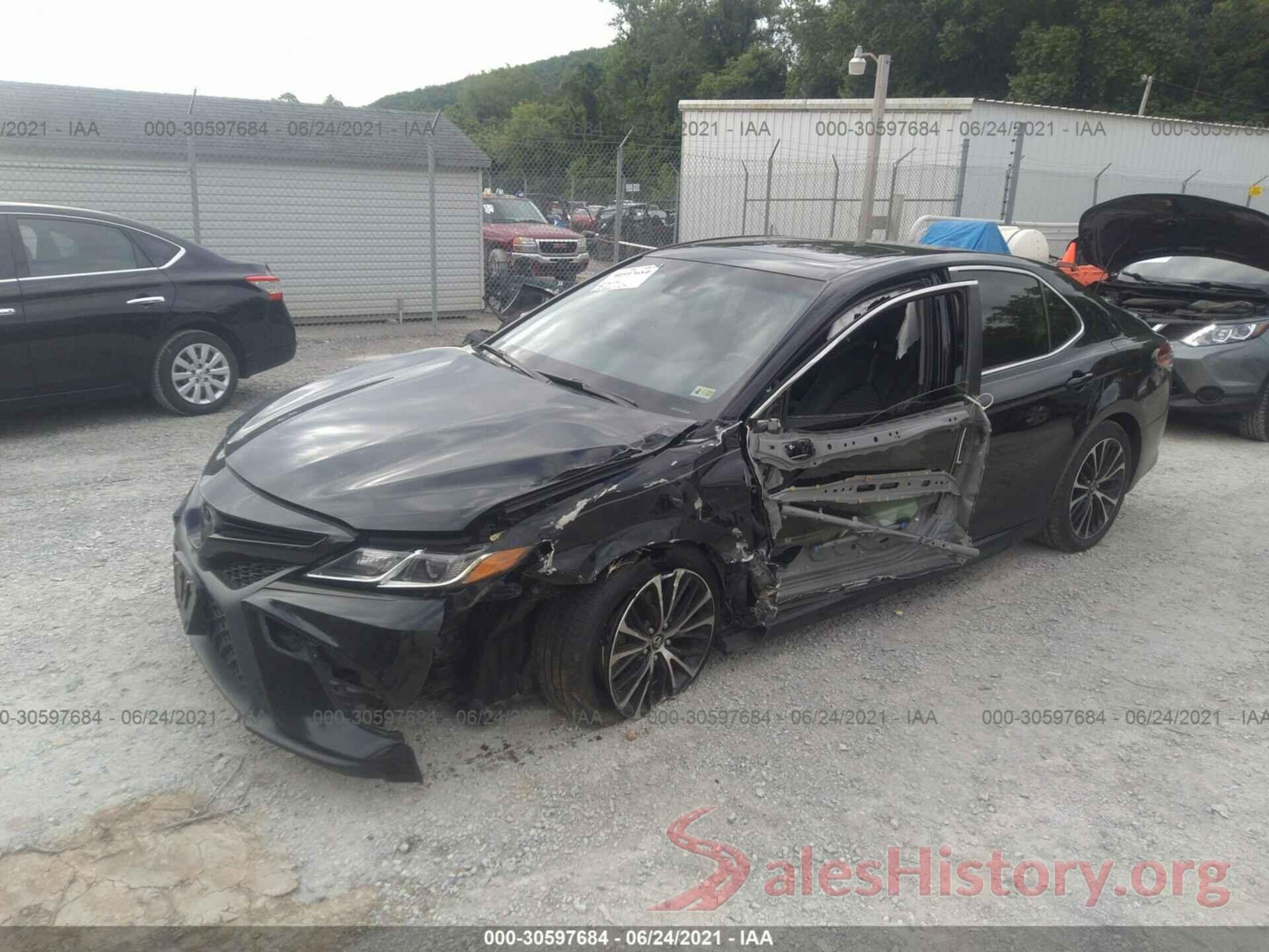 JTNB11HK0J3050006 2018 TOYOTA CAMRY