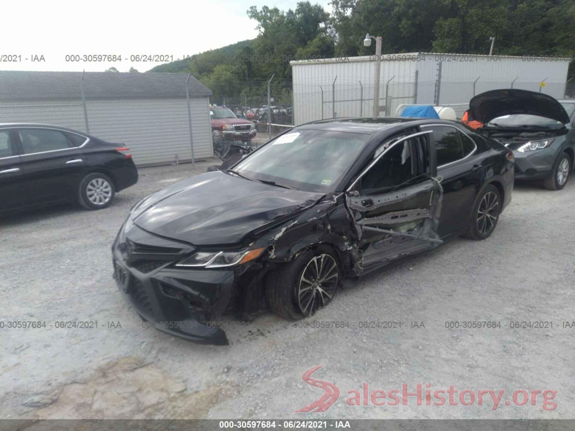 JTNB11HK0J3050006 2018 TOYOTA CAMRY