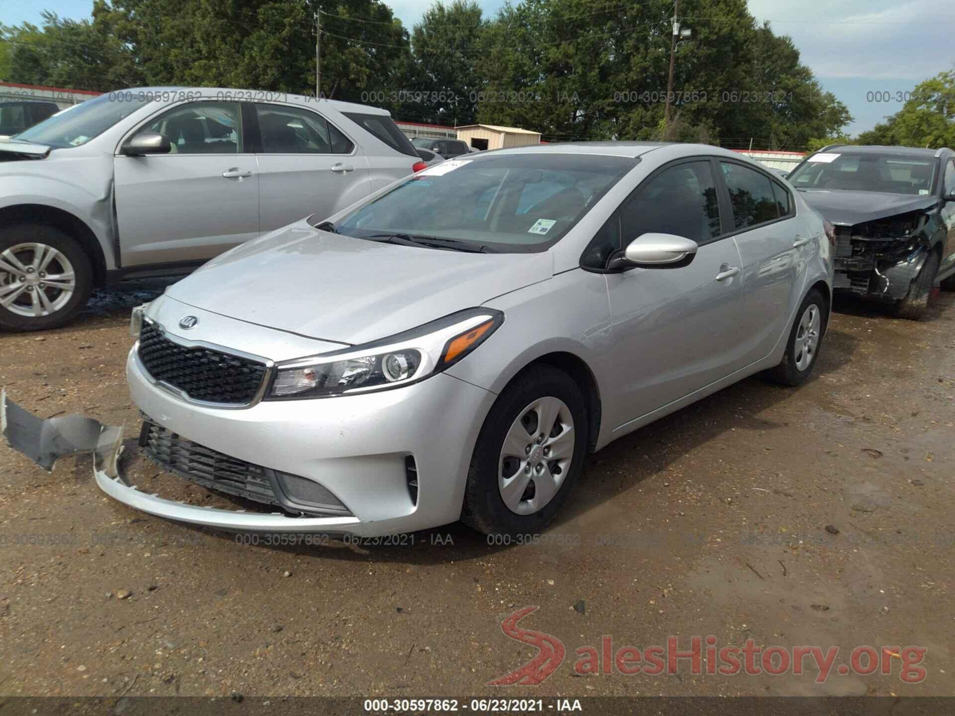 3KPFK4A75JE231184 2018 KIA FORTE