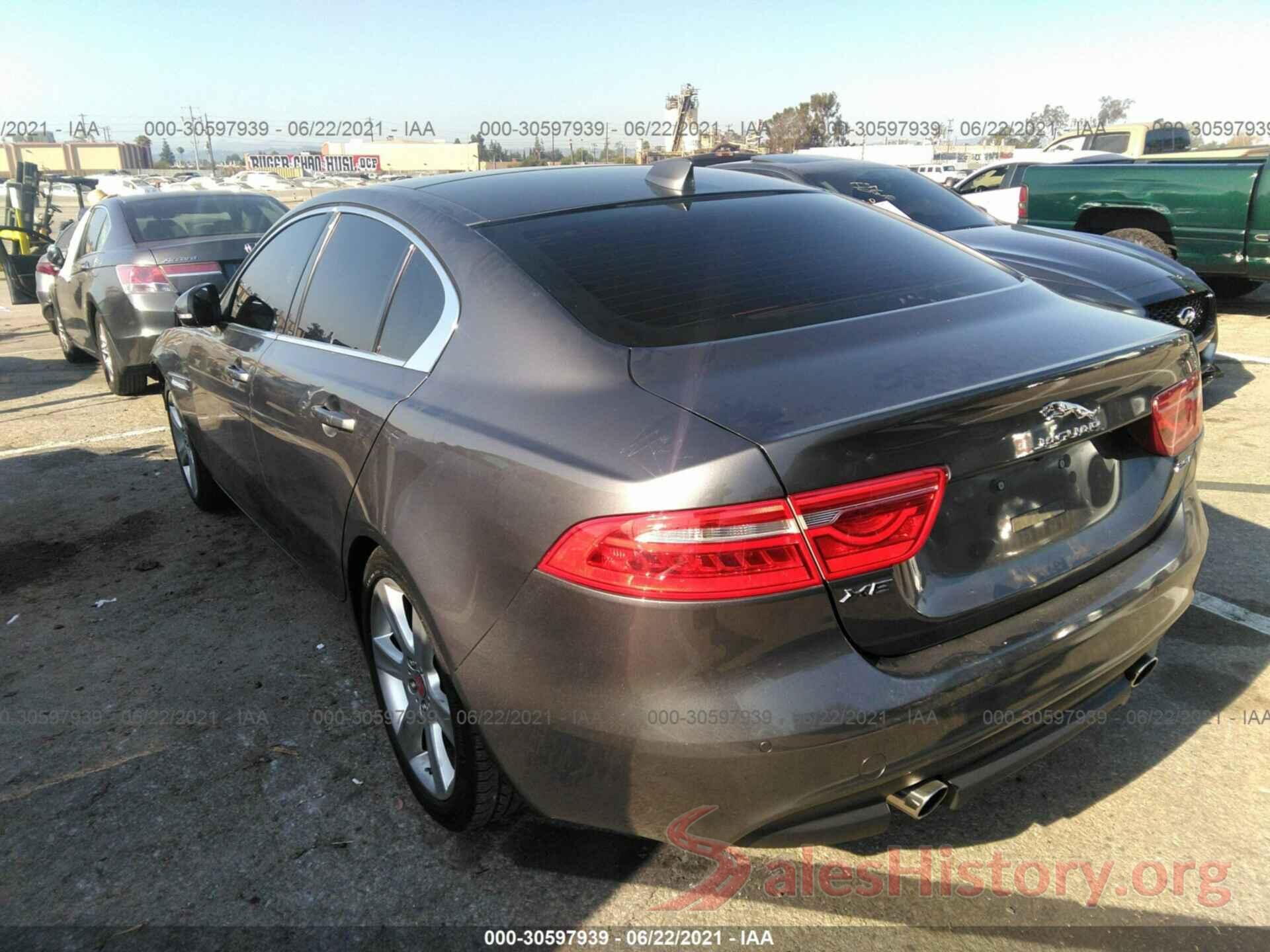 SAJAE4BG5HA946917 2017 JAGUAR XE