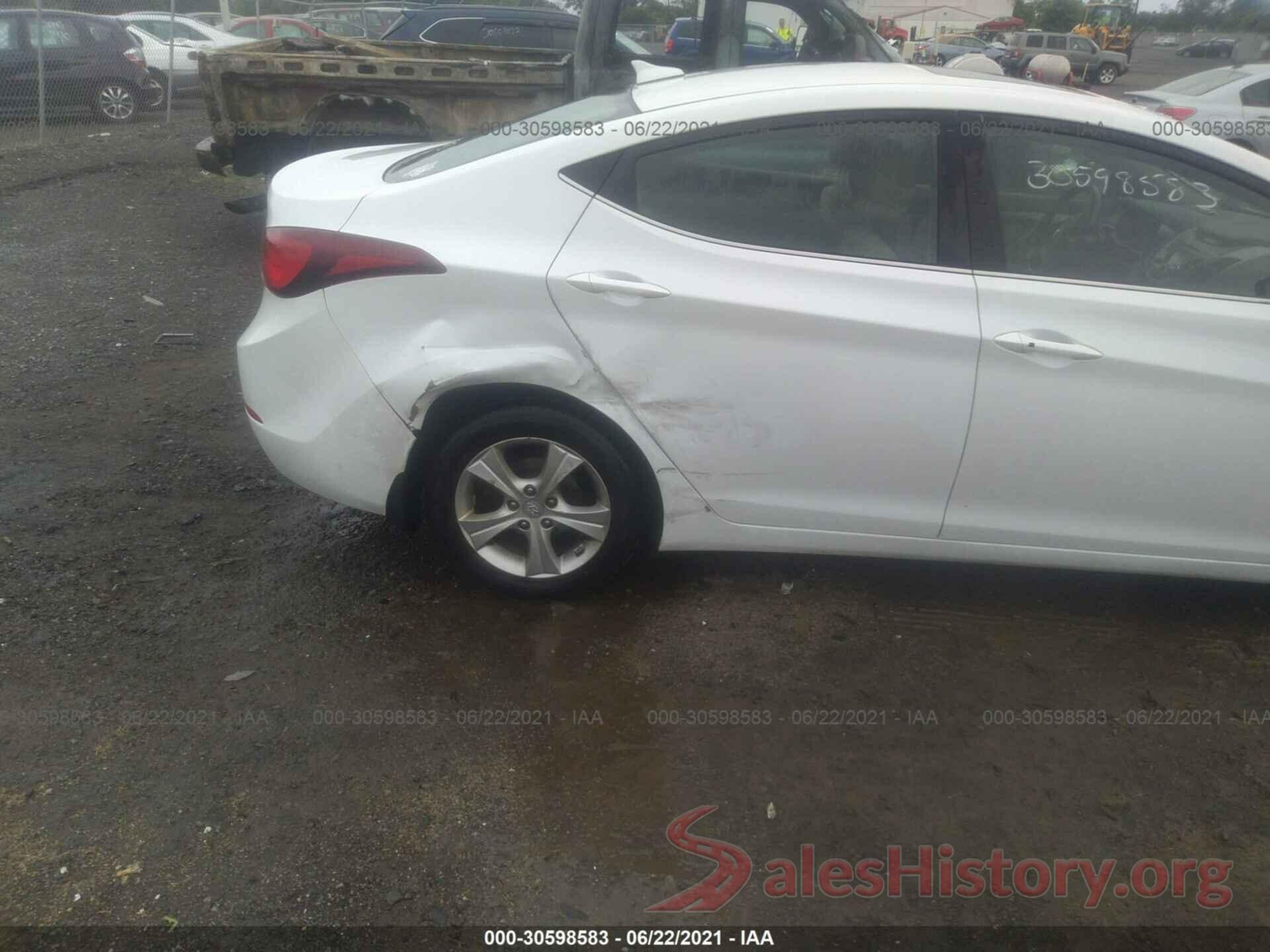 5NPDH4AE4GH723469 2016 HYUNDAI ELANTRA