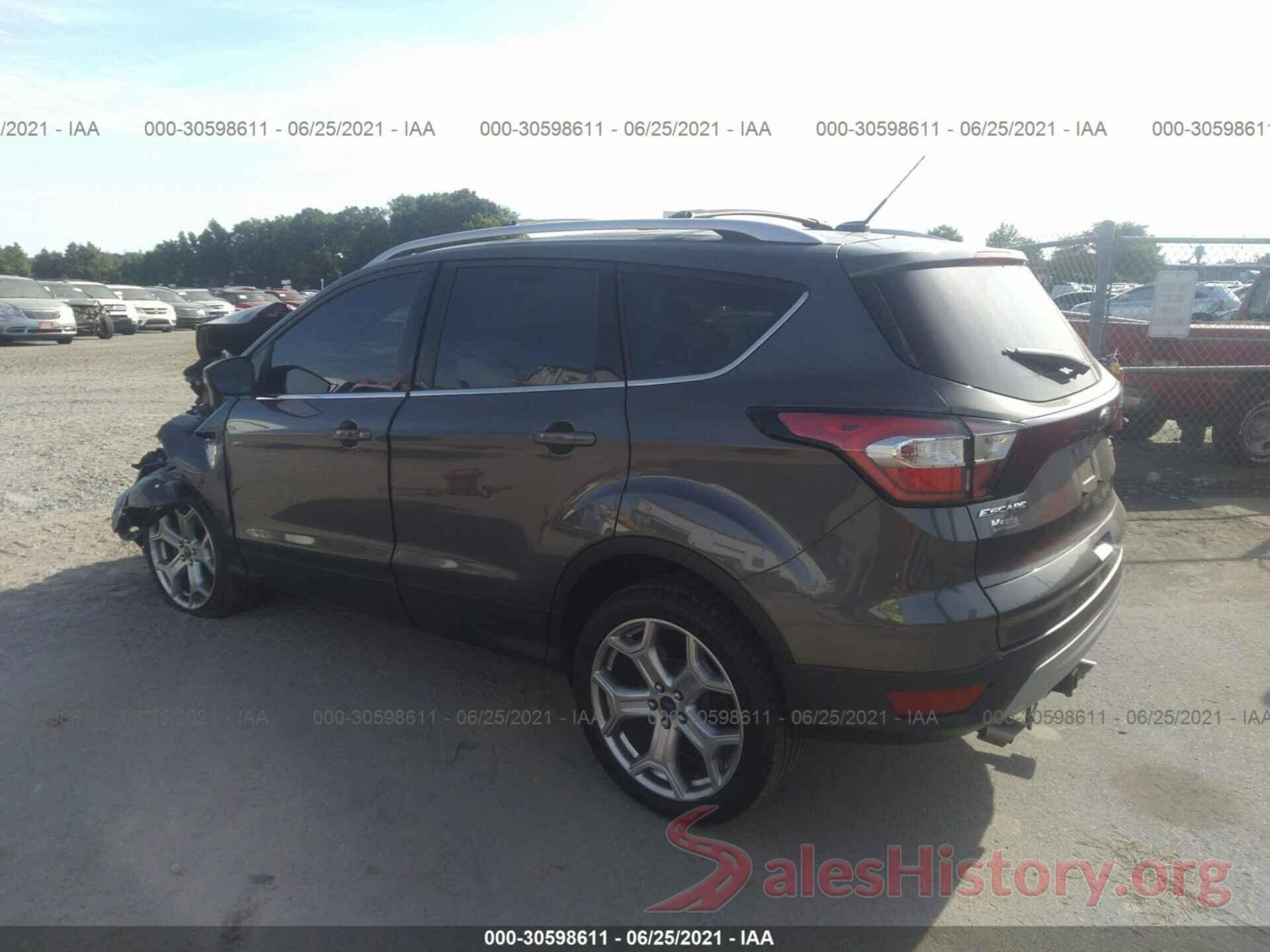 1FMCU9J93HUD55702 2017 FORD ESCAPE