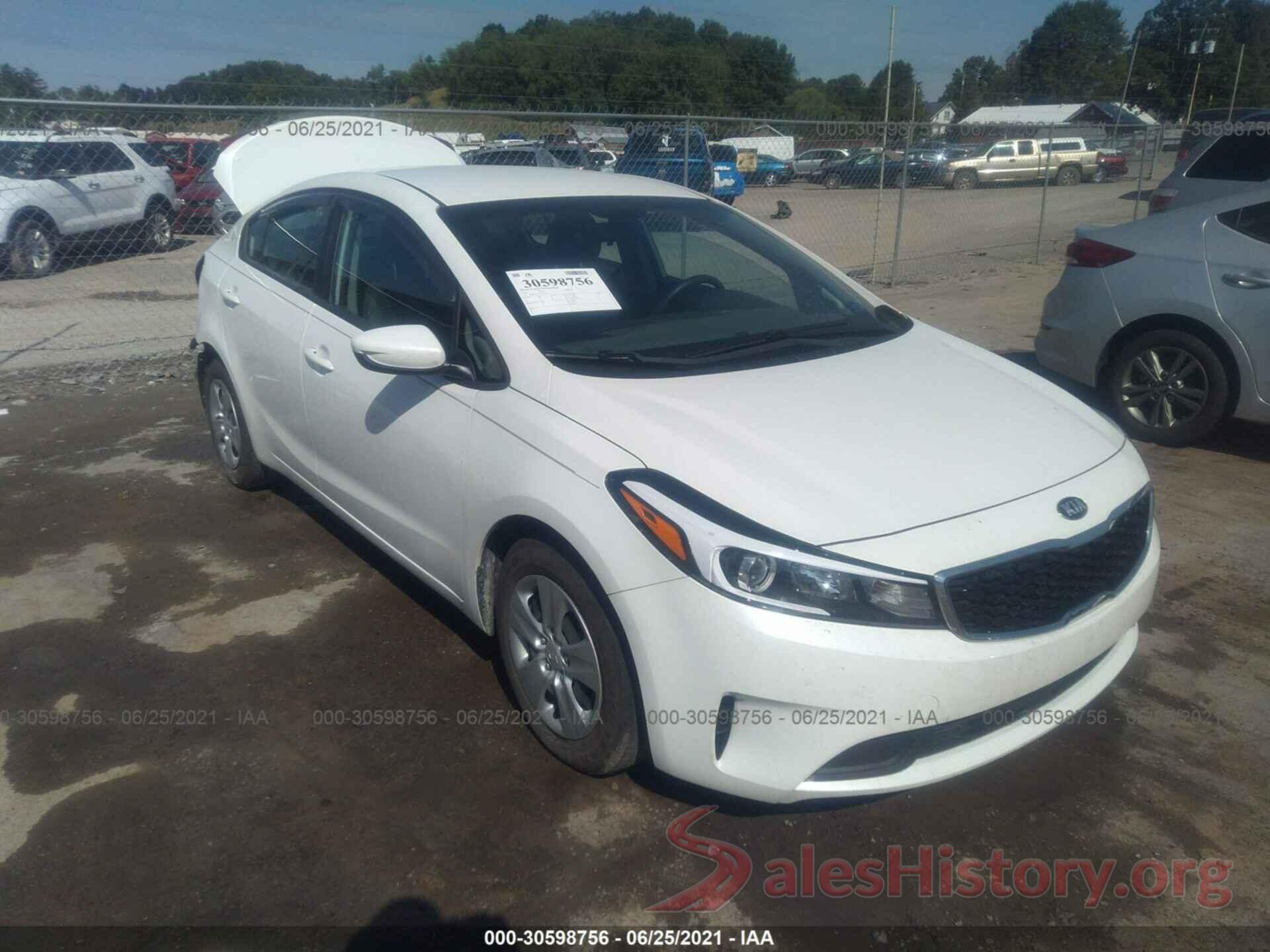 3KPFL4A76JE178251 2018 KIA FORTE