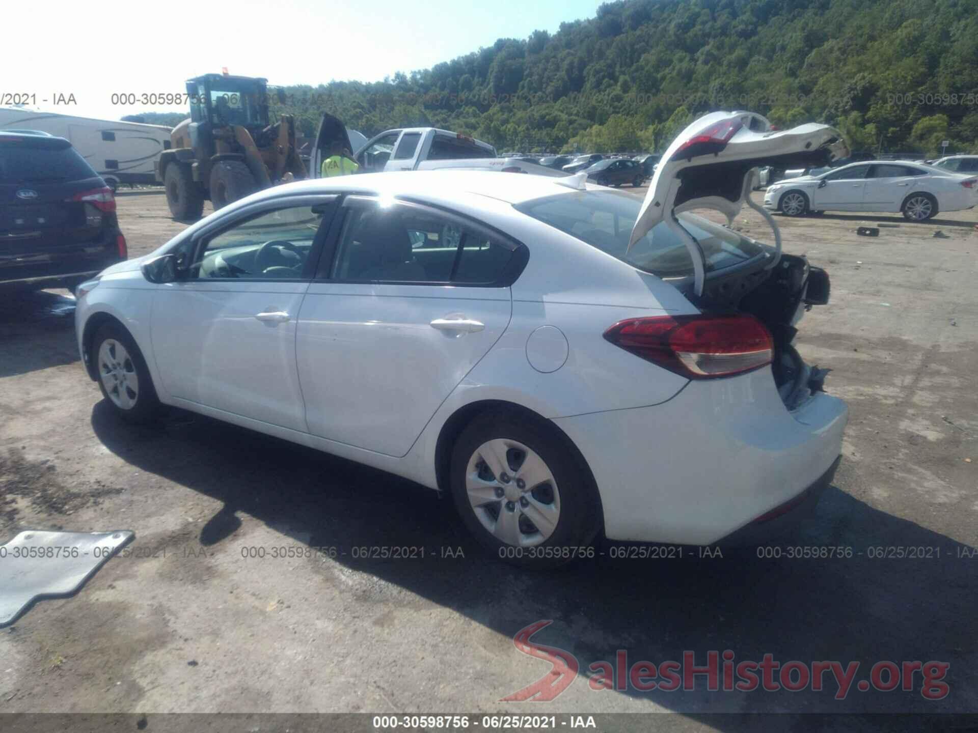 3KPFL4A76JE178251 2018 KIA FORTE