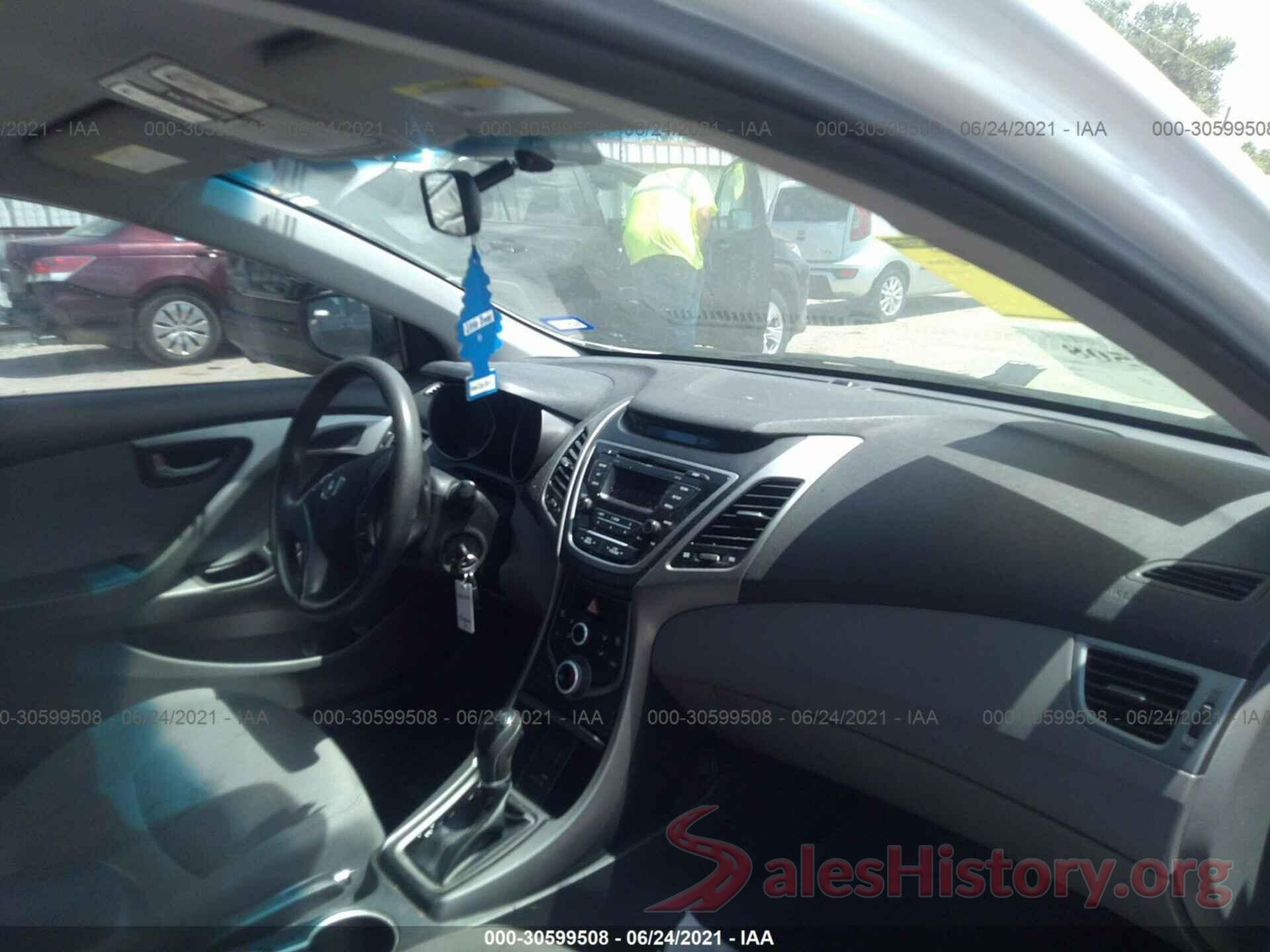 5NPDH4AE6GH765030 2016 HYUNDAI ELANTRA