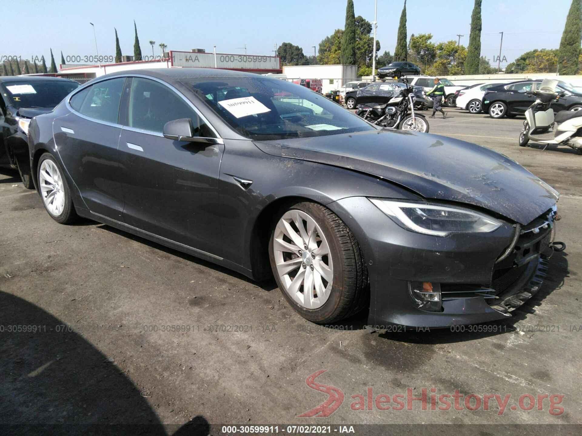 5YJSA1E29JF271356 2018 TESLA MODEL S