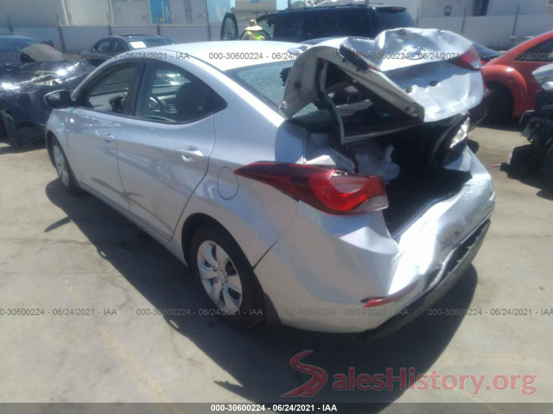 5NPDH4AE6GH670807 2016 HYUNDAI ELANTRA