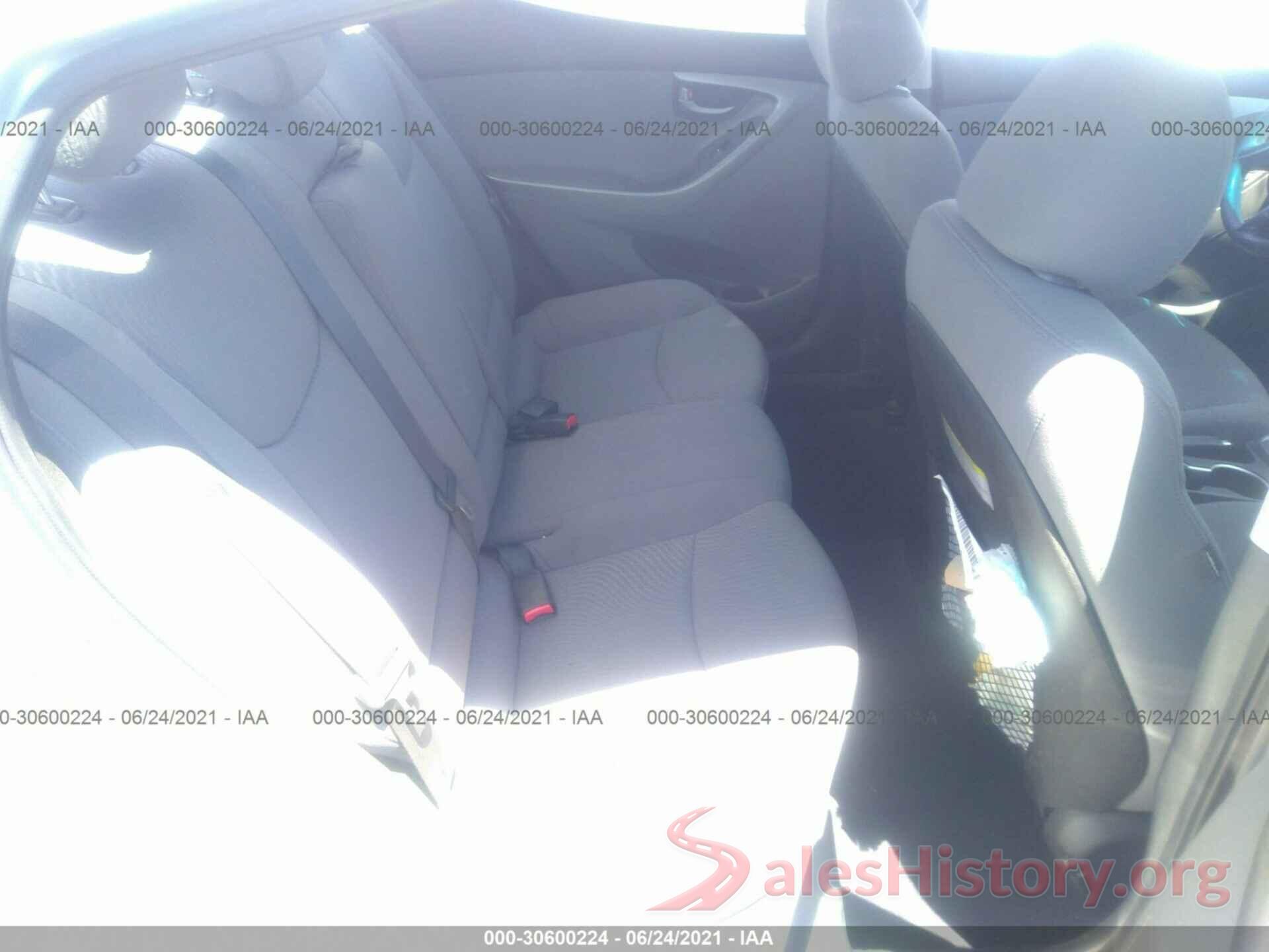 5NPDH4AE6GH670807 2016 HYUNDAI ELANTRA