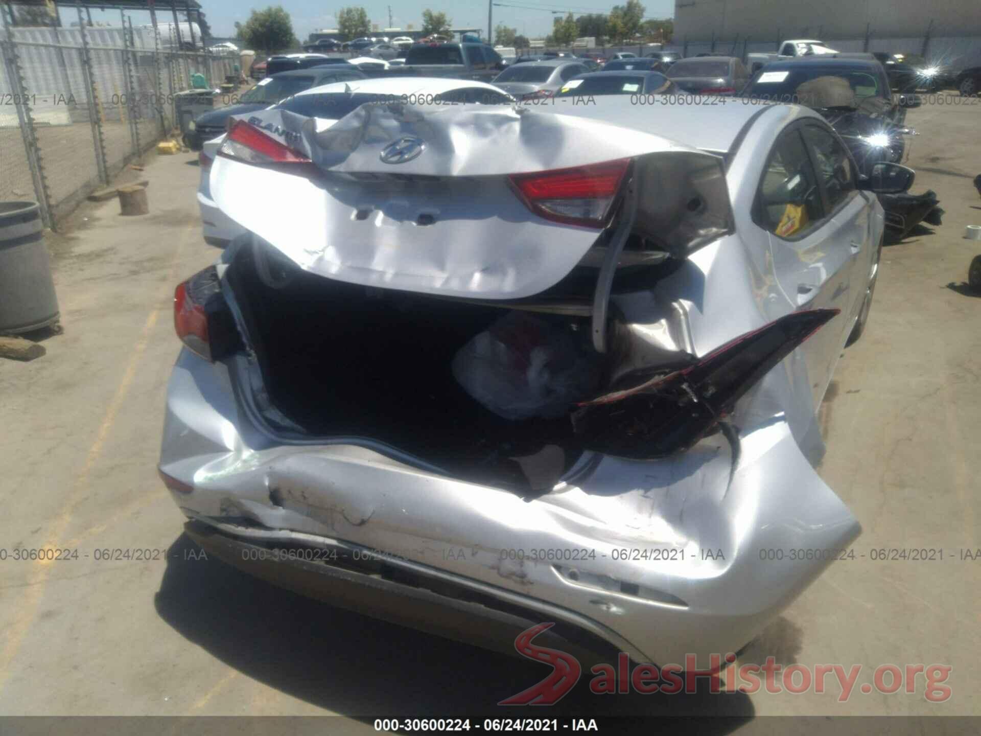 5NPDH4AE6GH670807 2016 HYUNDAI ELANTRA