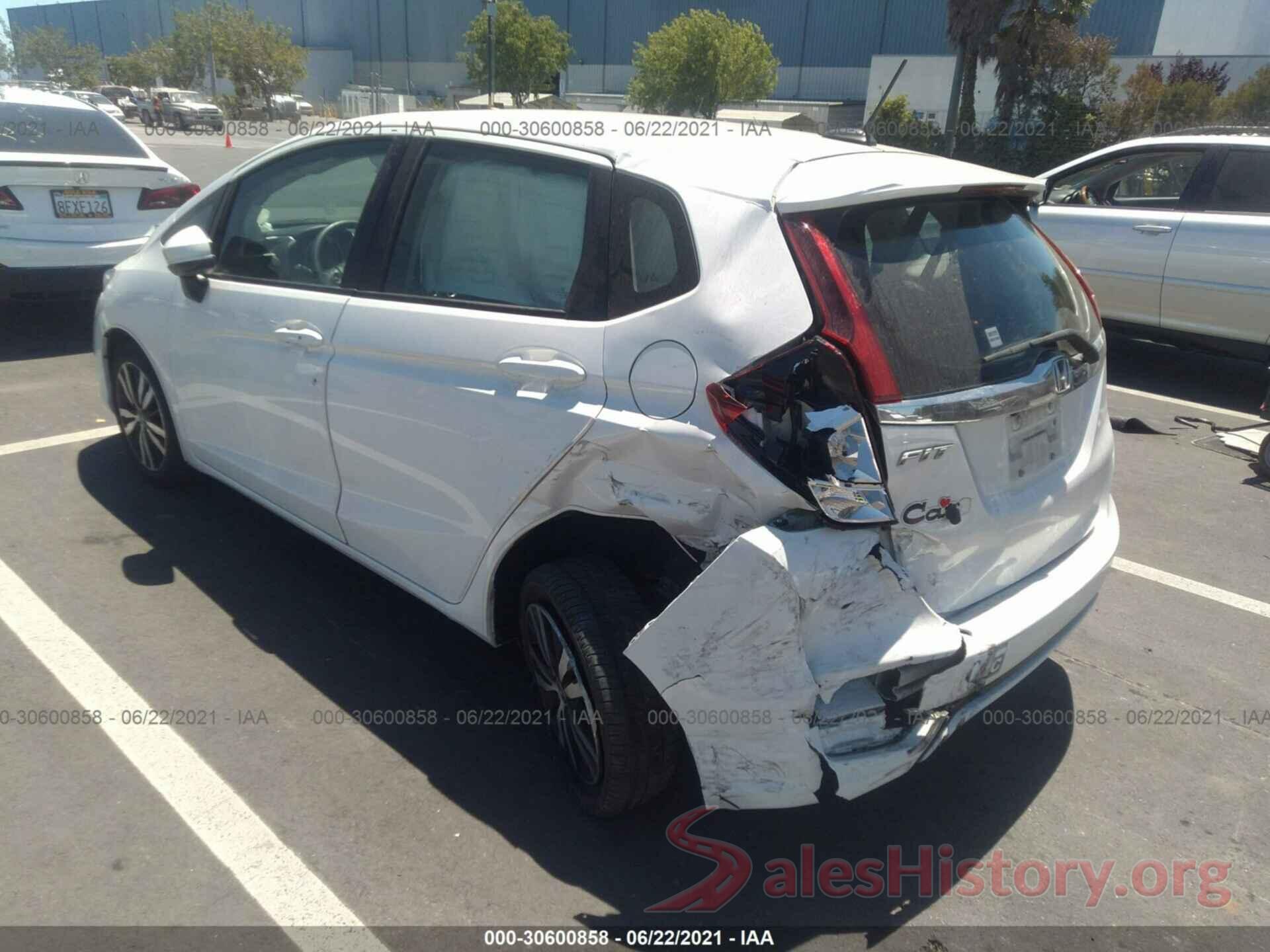 3HGGK5H87JM704454 2018 HONDA FIT