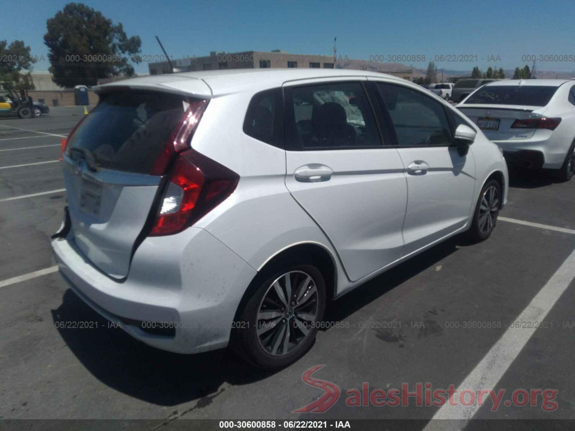 3HGGK5H87JM704454 2018 HONDA FIT