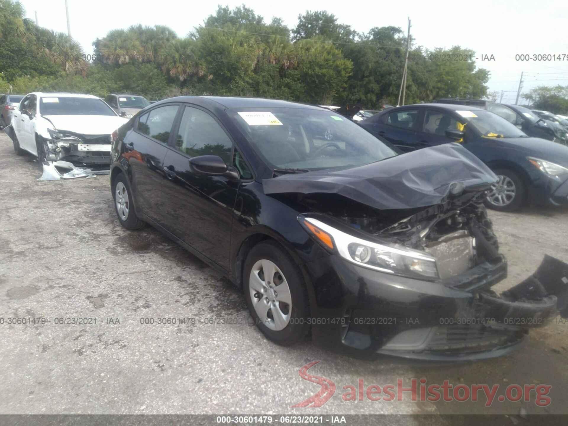 3KPFL4A71JE191277 2018 KIA FORTE