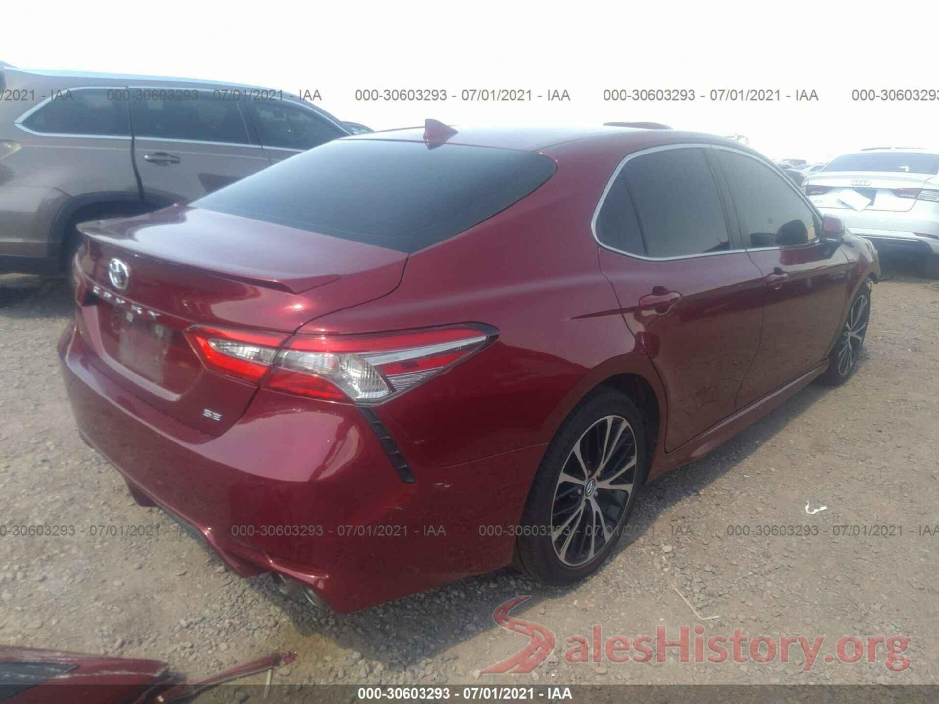 4T1B11HK5JU506320 2018 TOYOTA CAMRY