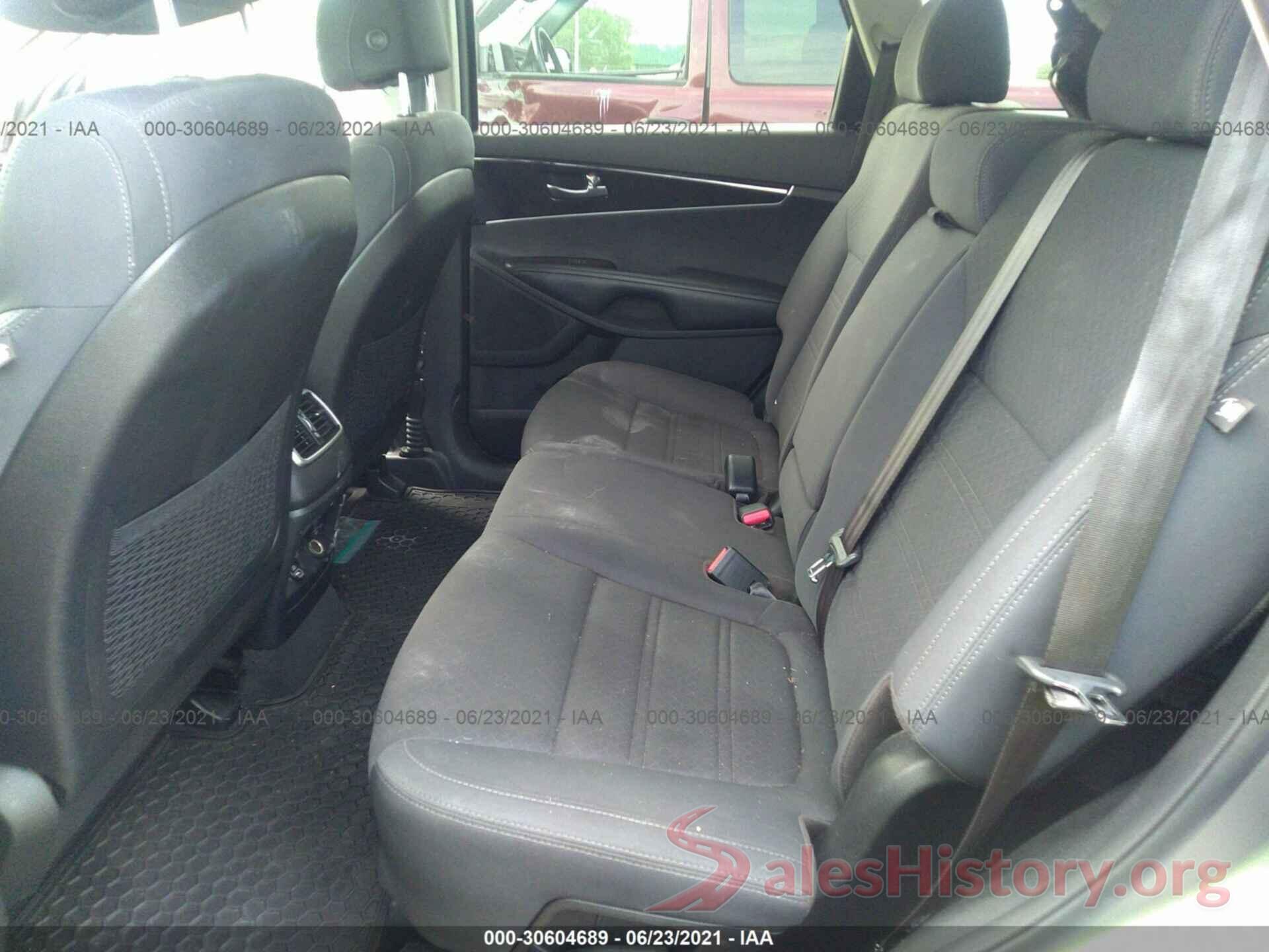 5XYPGDA54HG331844 2017 KIA SORENTO