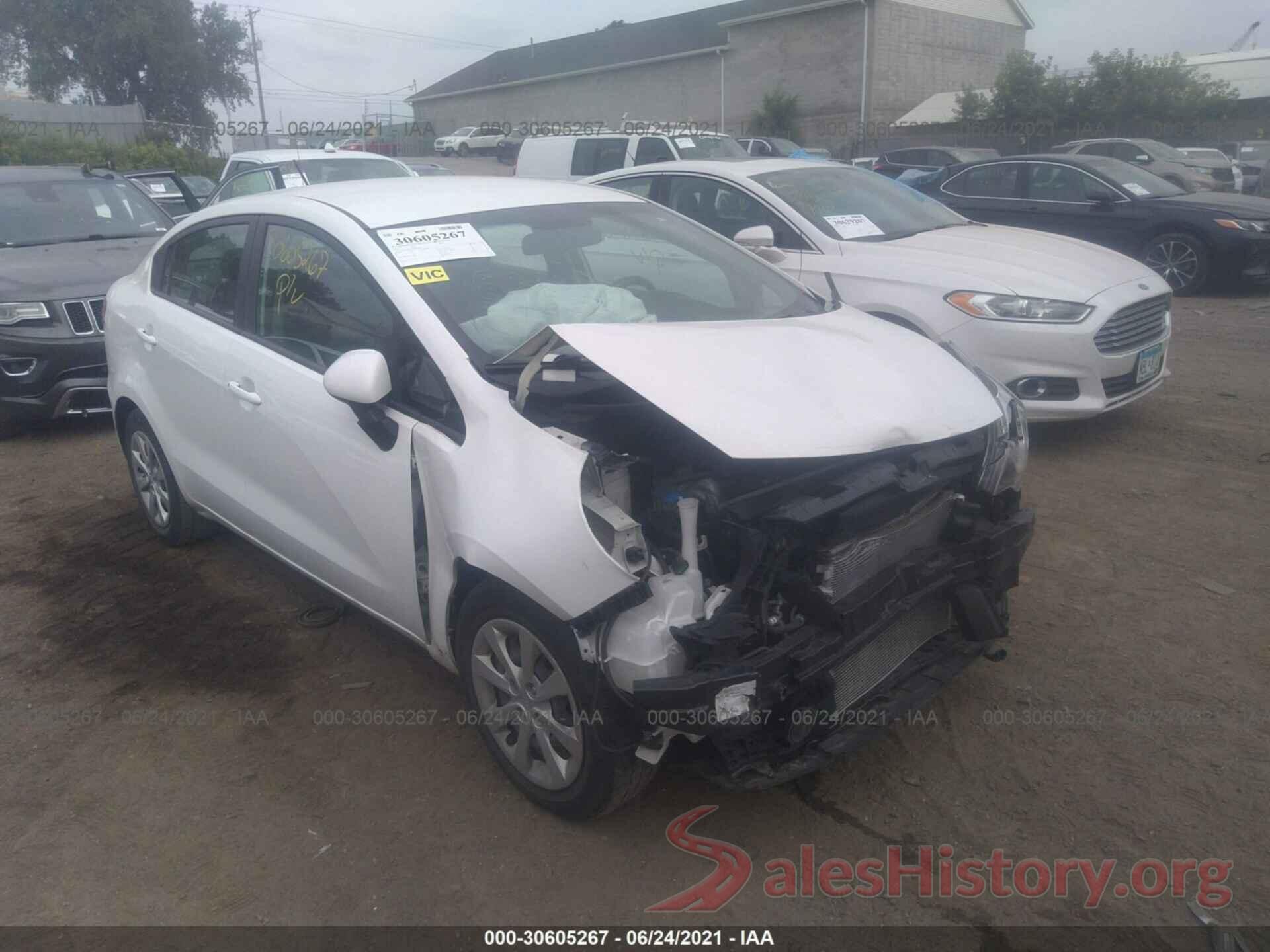 KNADM4A38H6035817 2017 KIA RIO