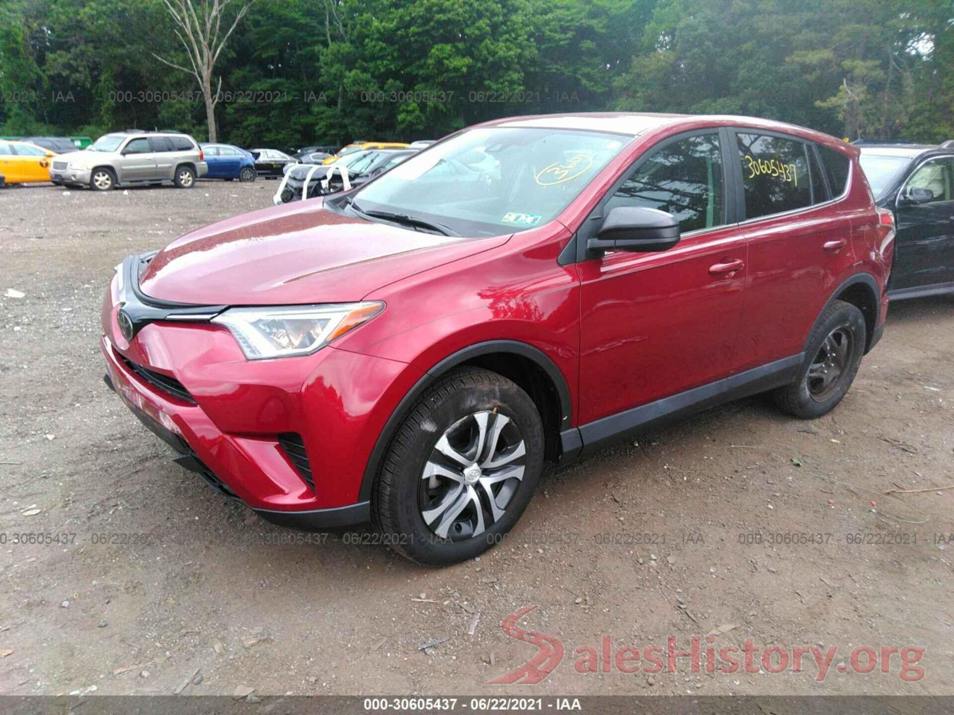 2T3BFREV0JW709721 2018 TOYOTA RAV4