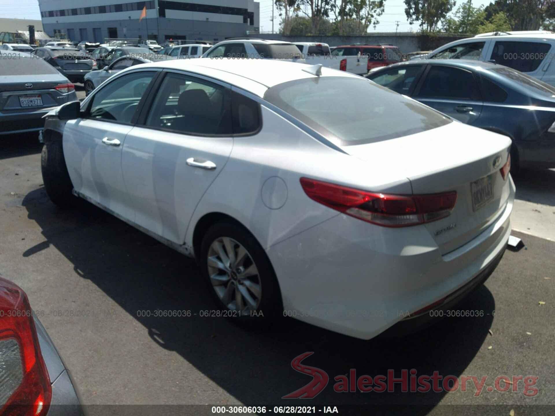 5XXGT4L38HG139242 2017 KIA OPTIMA