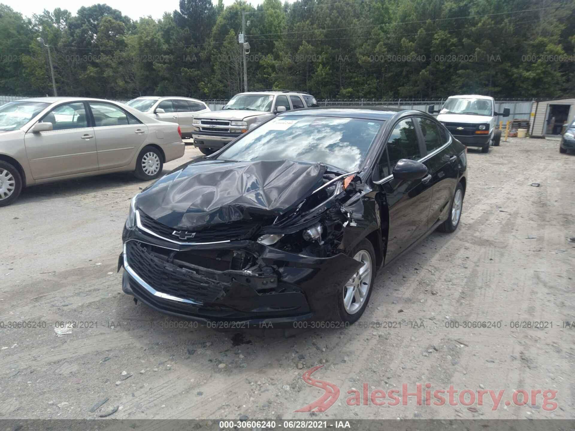 1G1BE5SM9J7239037 2018 CHEVROLET CRUZE