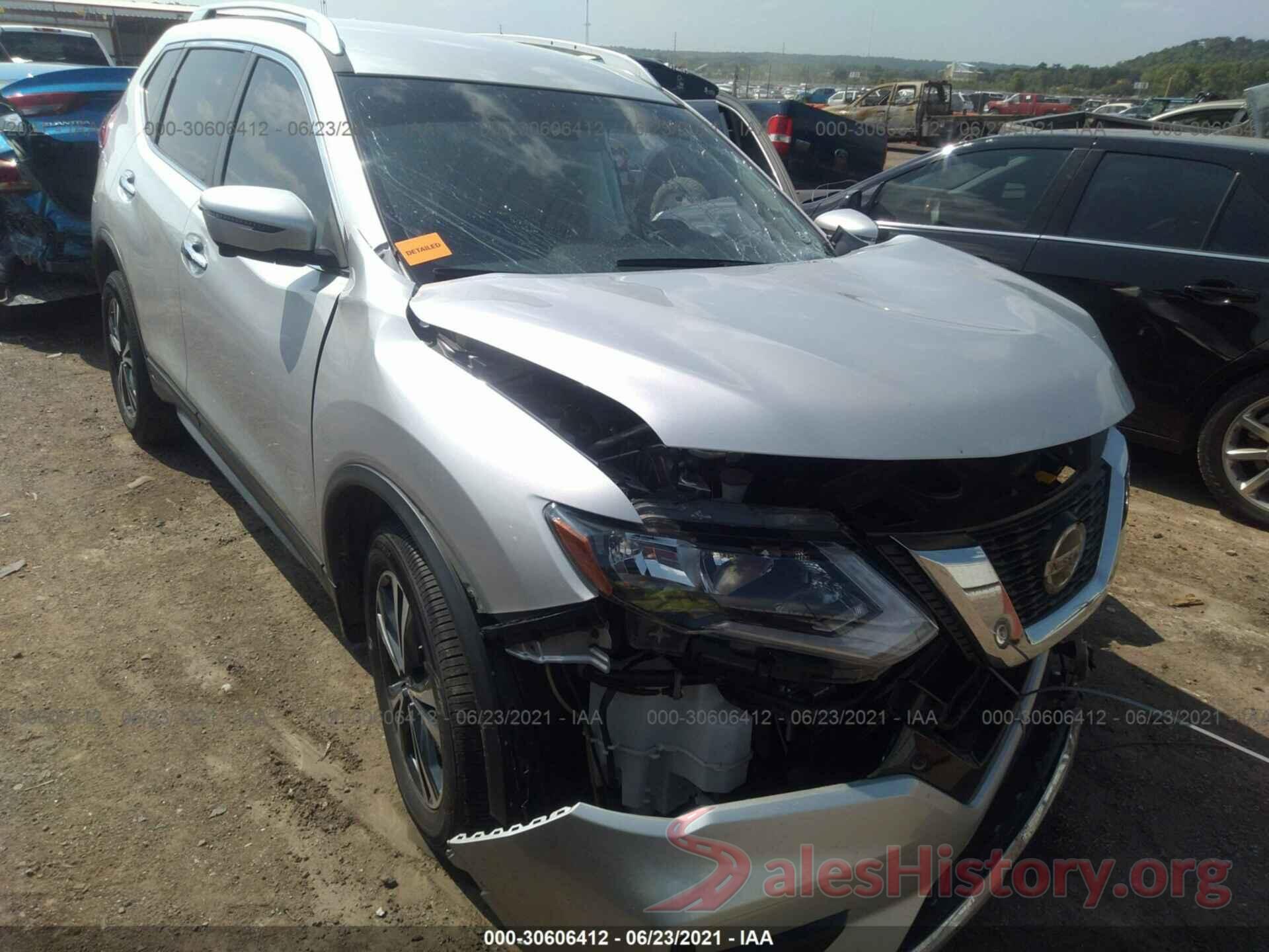 JN8AT2MT1LW015656 2020 NISSAN ROGUE