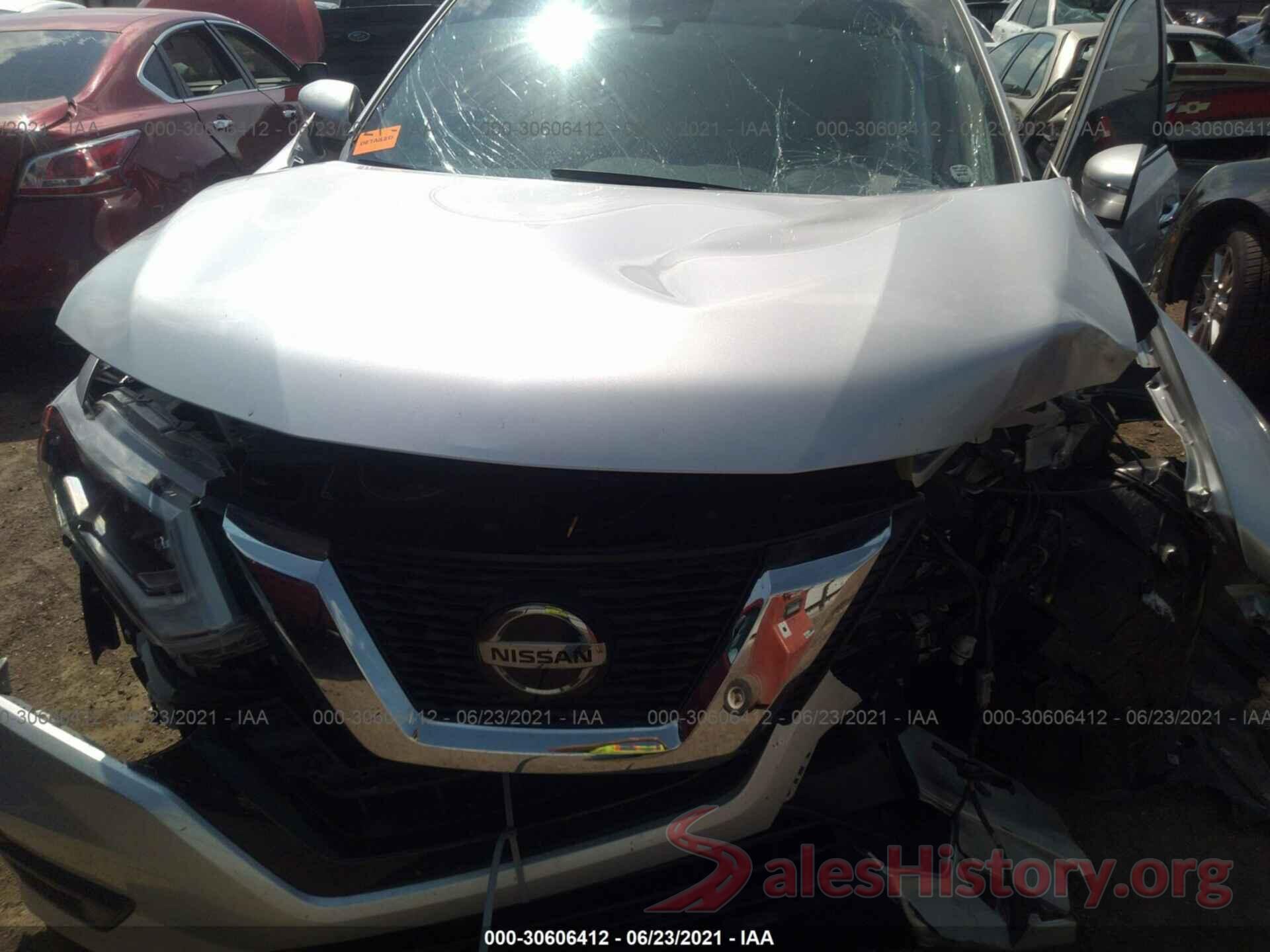 JN8AT2MT1LW015656 2020 NISSAN ROGUE