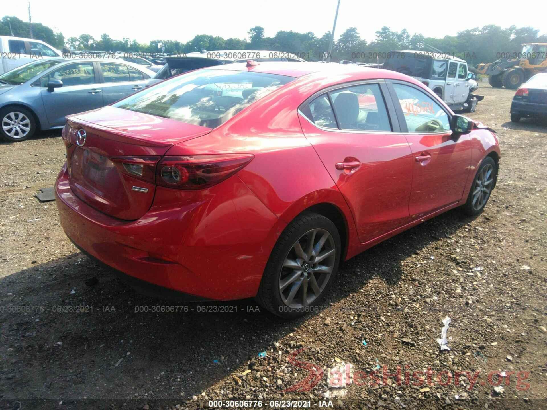 3MZBN1W3XJM250181 2018 MAZDA MAZDA3 4-DOOR