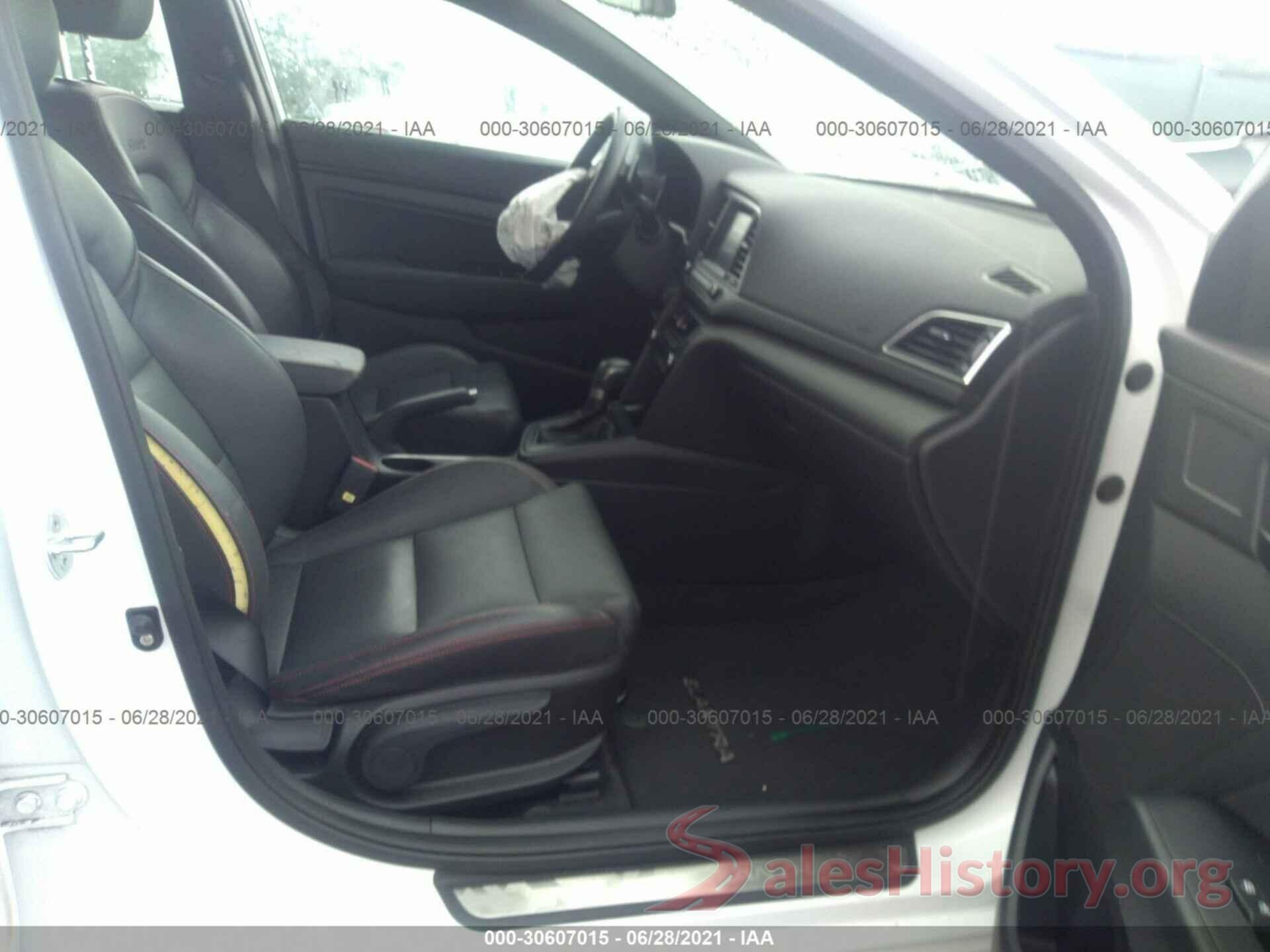 KMHD04LB9JU558067 2018 HYUNDAI ELANTRA