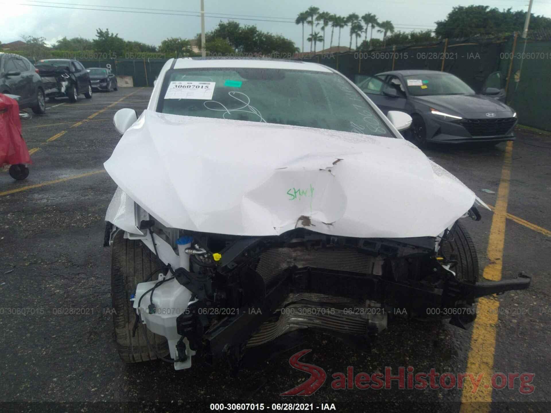 KMHD04LB9JU558067 2018 HYUNDAI ELANTRA