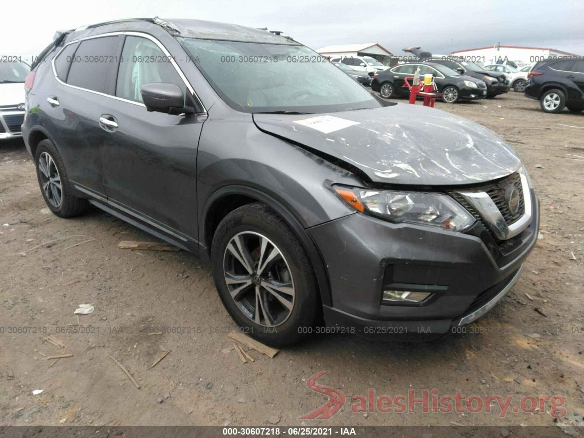 5N1AT2MT0JC799740 2018 NISSAN ROGUE