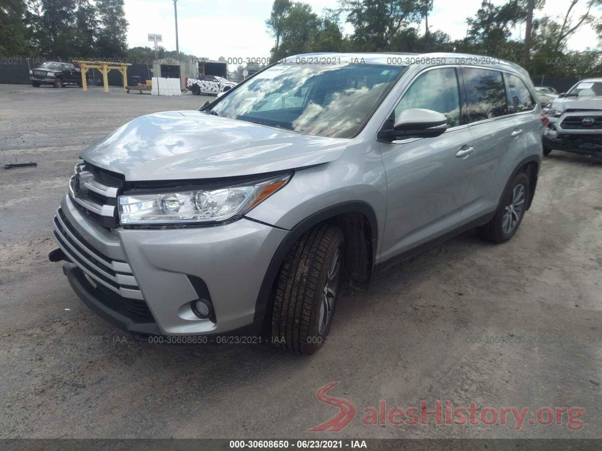 5TDJZRFH9KS565391 2019 TOYOTA HIGHLANDER