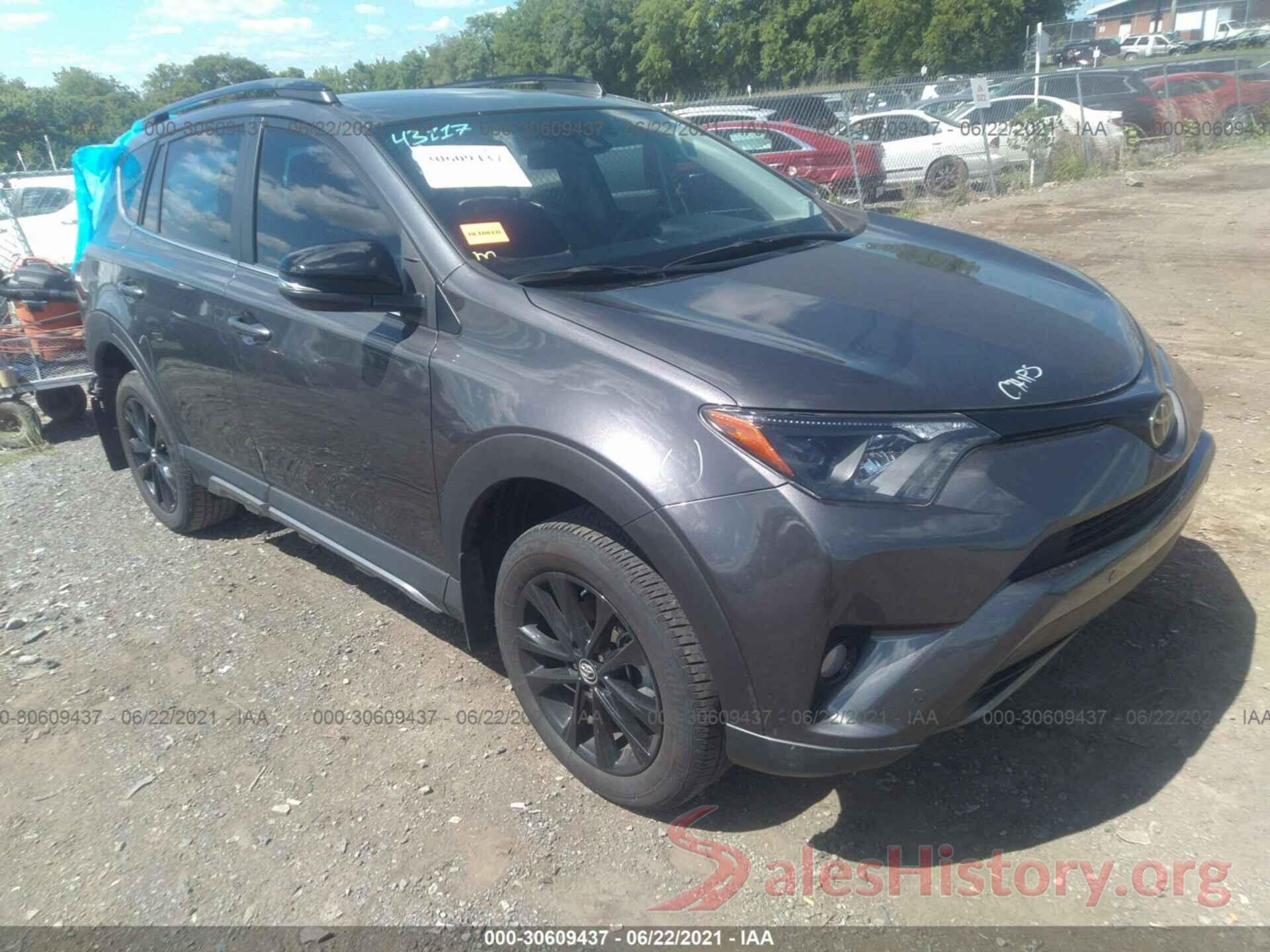 2T3RFREV2JW698722 2018 TOYOTA RAV4