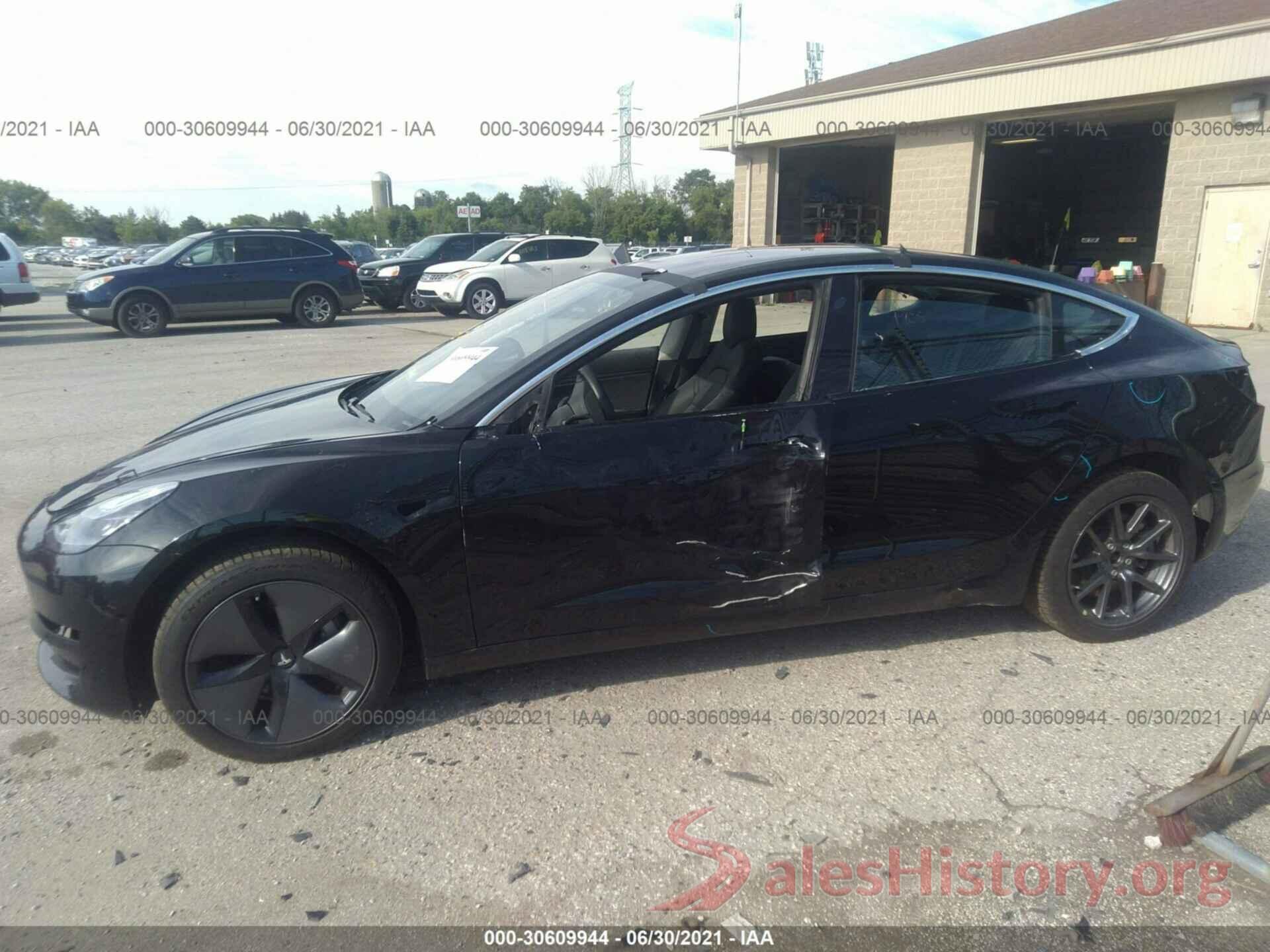 5YJ3E1EB8JF098227 2018 TESLA MODEL 3