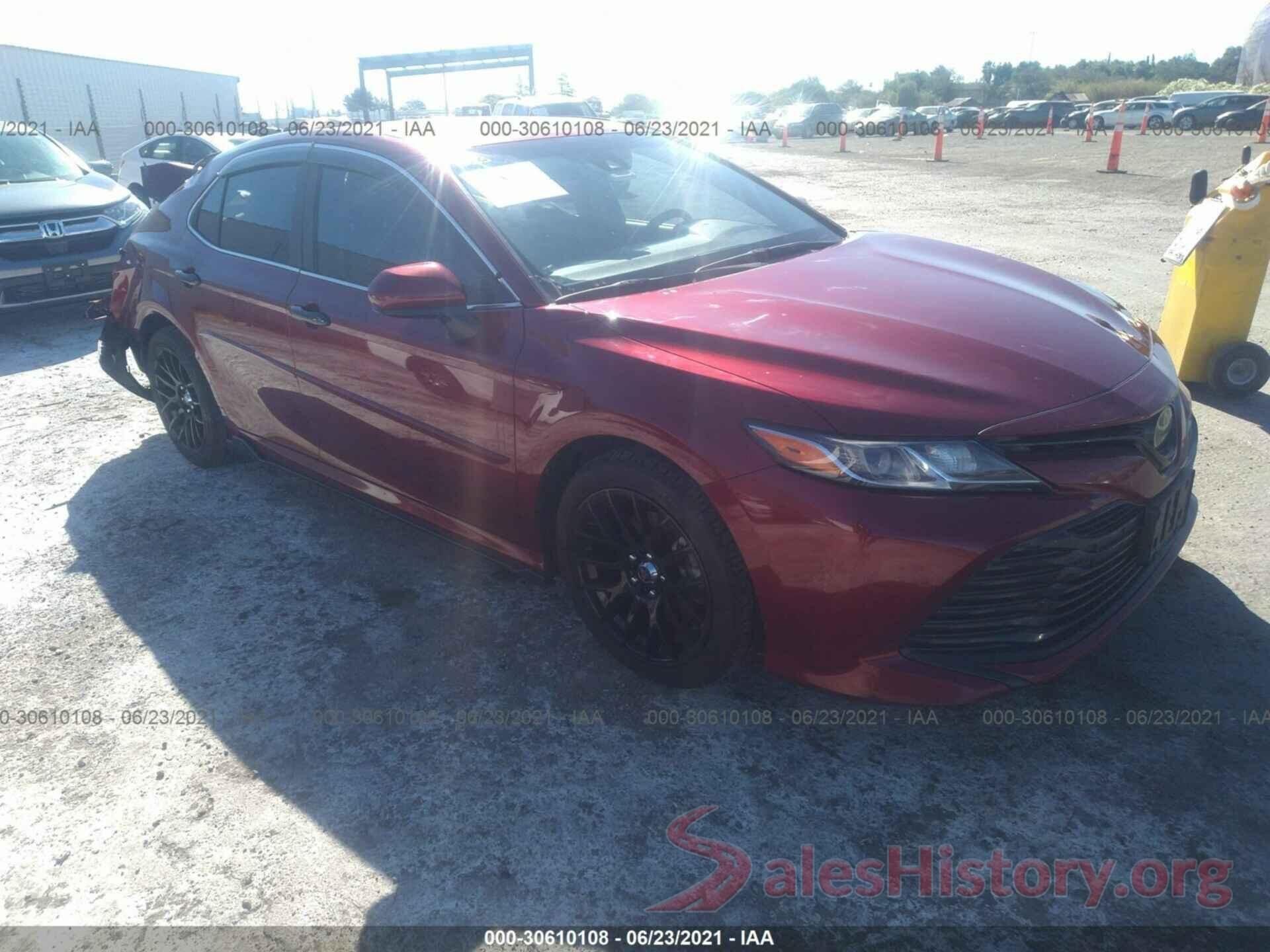 4T1B11HK3JU525688 2018 TOYOTA CAMRY