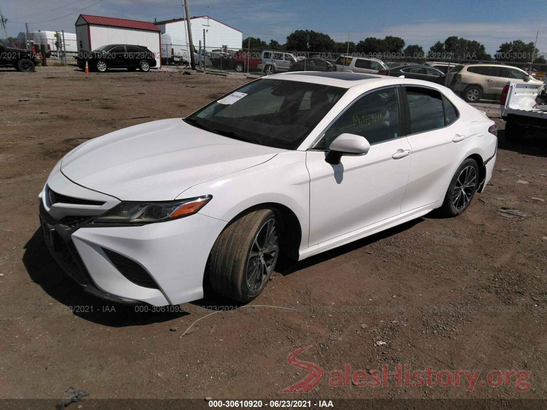 4T1B11HK8JU022271 2018 TOYOTA CAMRY