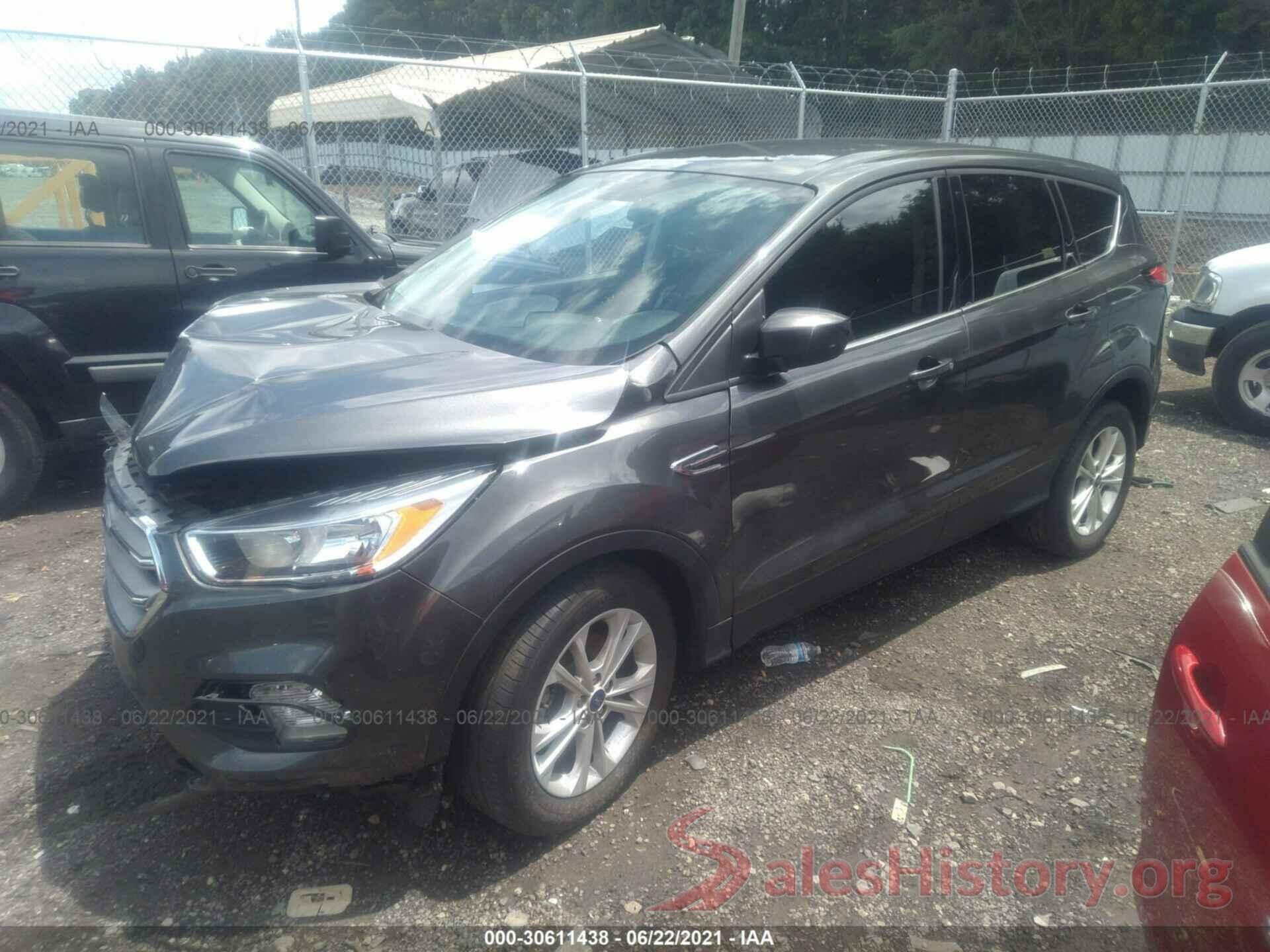 1FMCU0GD1HUB95438 2017 FORD ESCAPE