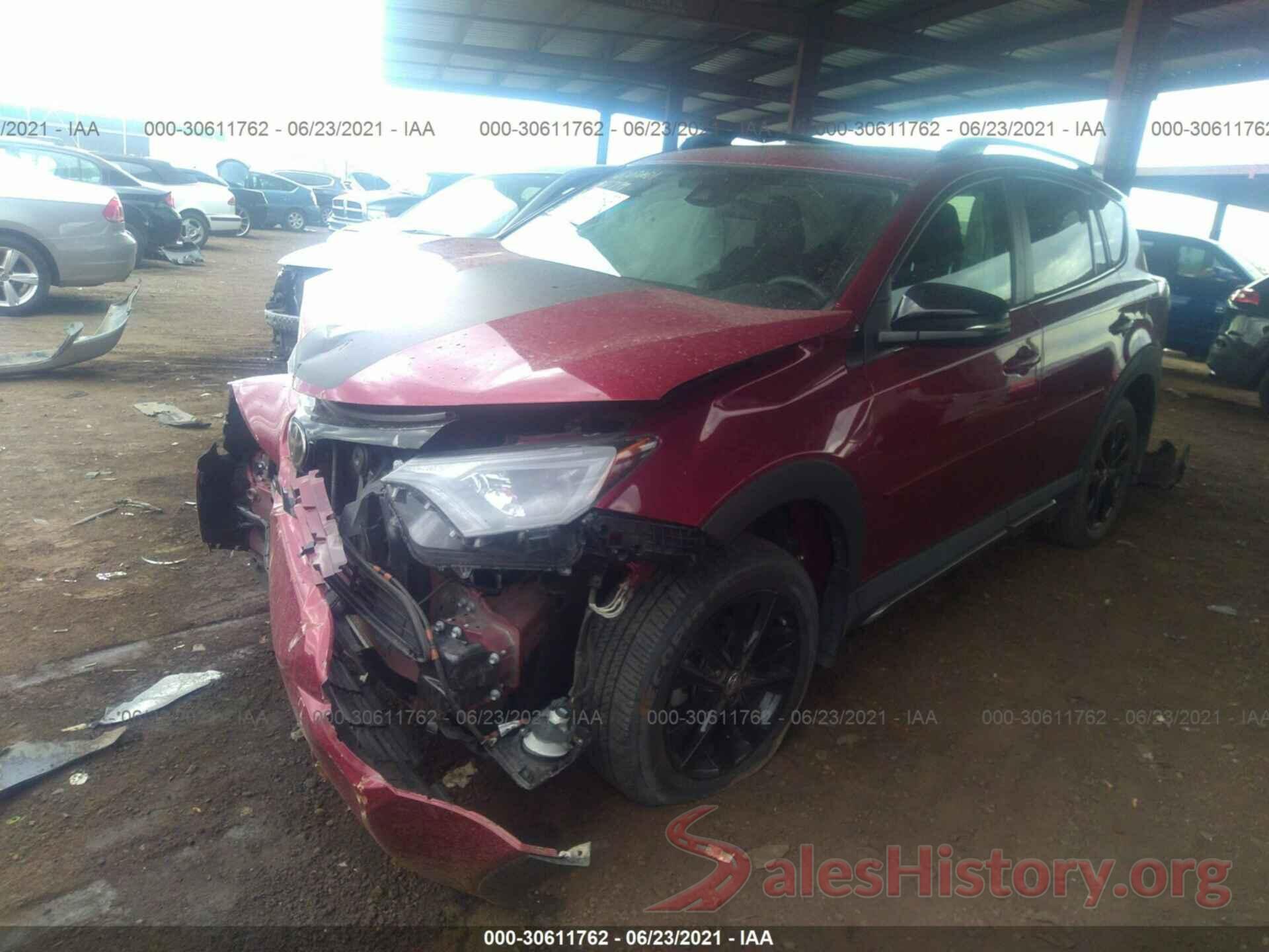 2T3RFREVXJW723964 2018 TOYOTA RAV4