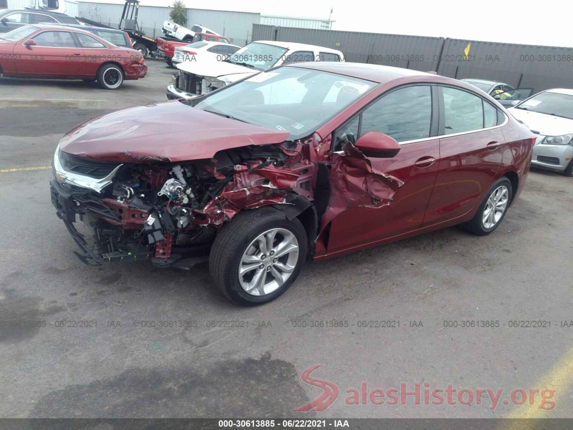 1G1BE5SM9K7142020 2019 CHEVROLET CRUZE