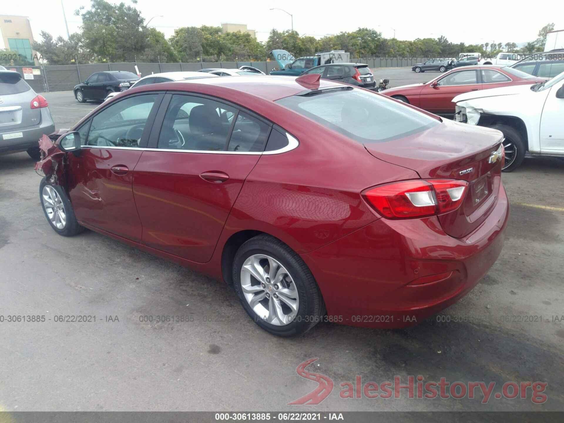 1G1BE5SM9K7142020 2019 CHEVROLET CRUZE