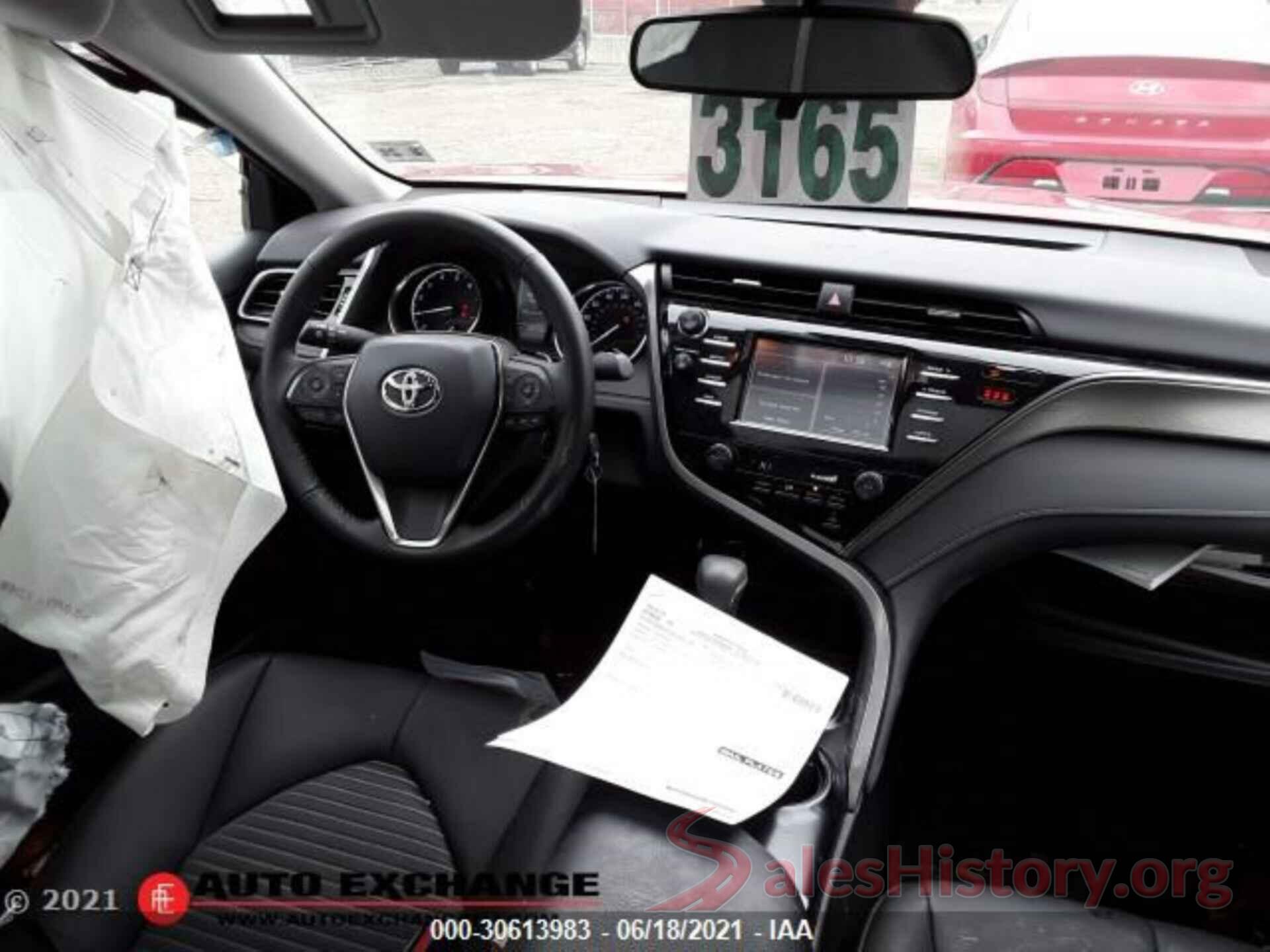 4T1B11HK2KU294929 2019 TOYOTA CAMRY