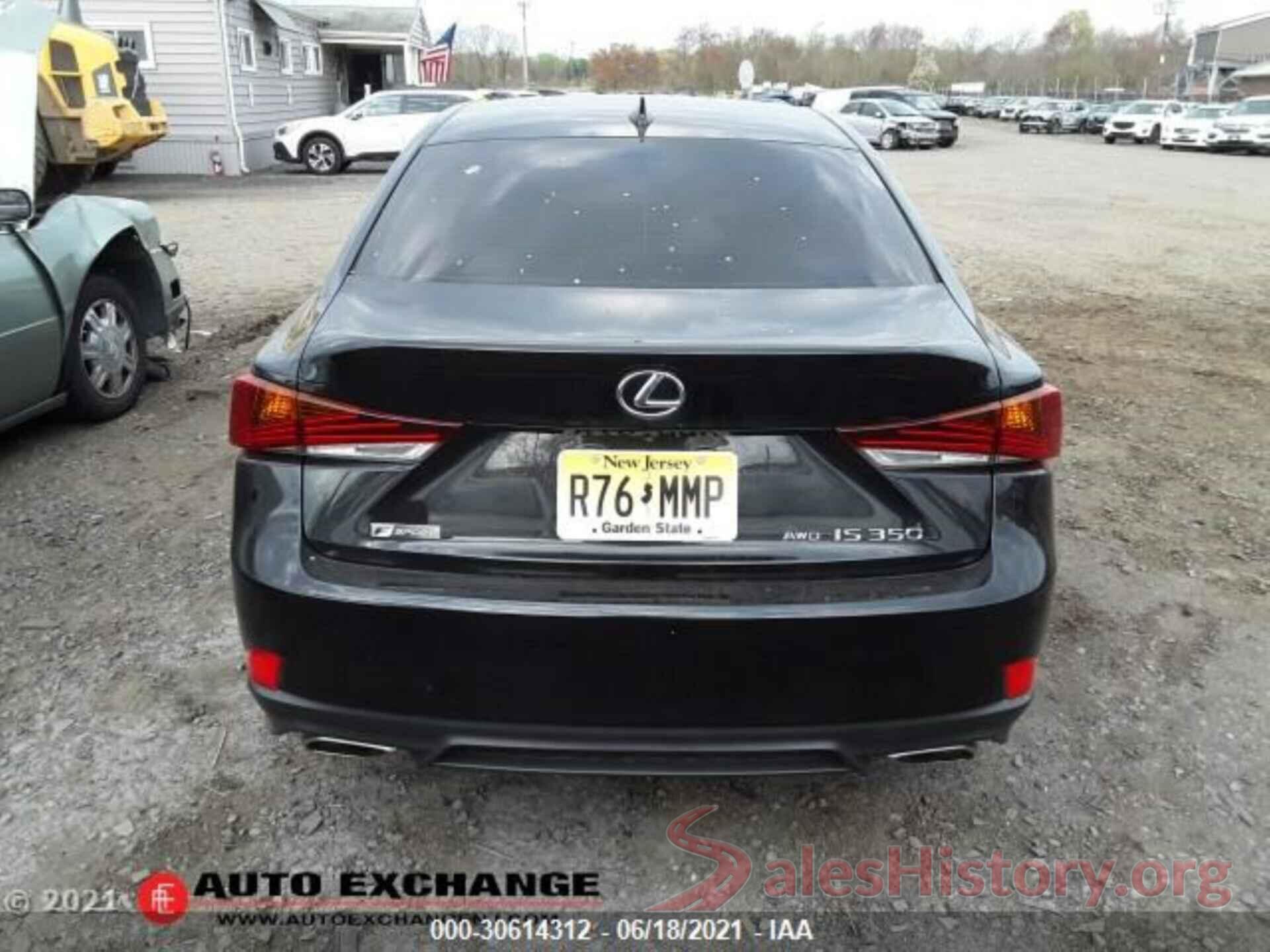 JTHCE1D22H5013040 2017 LEXUS IS