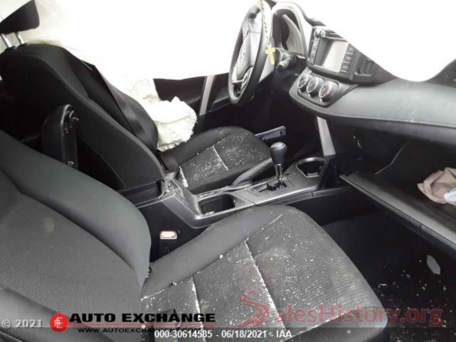 JTMBFREV8JJ721663 2018 TOYOTA RAV4