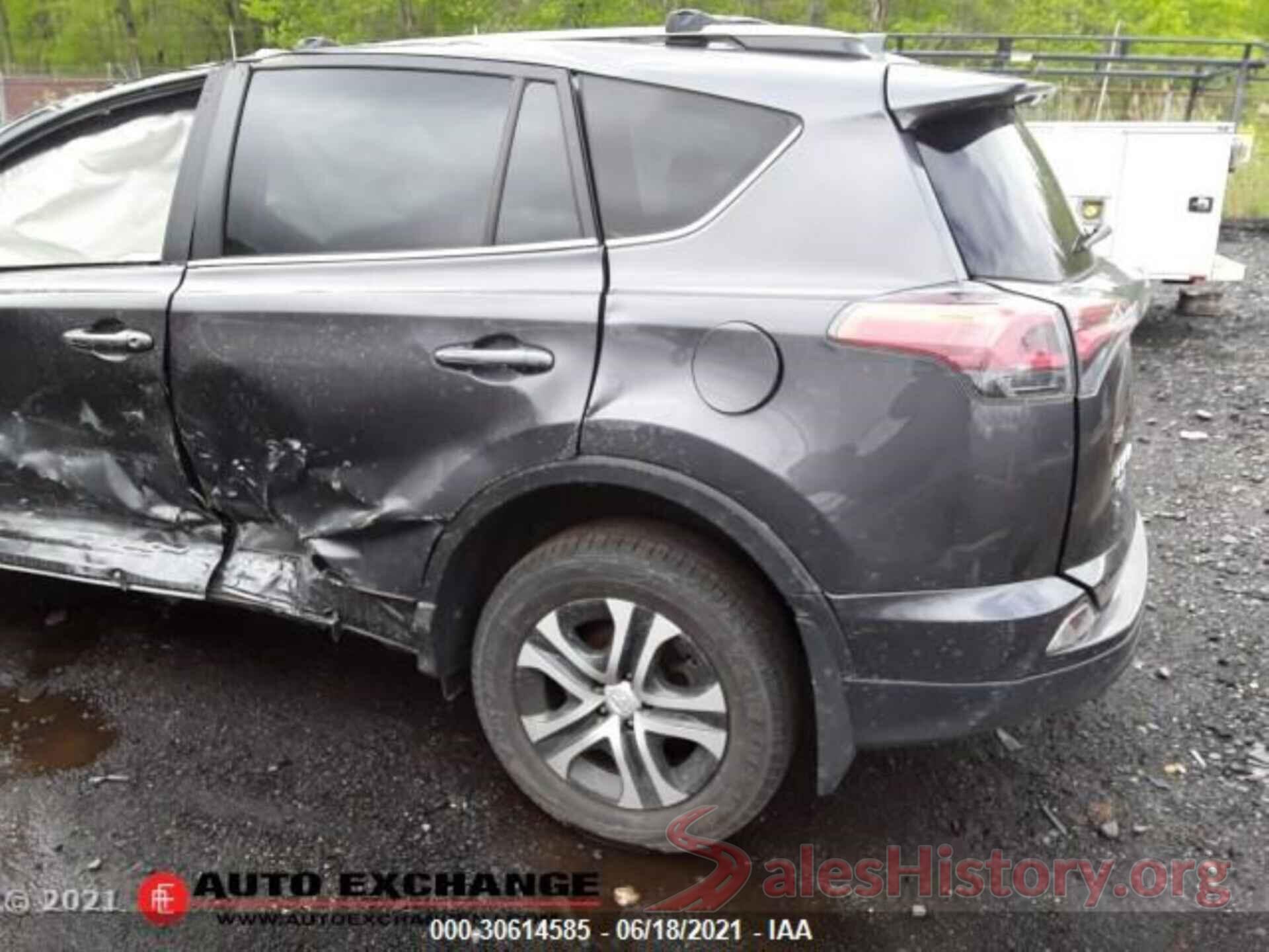 JTMBFREV8JJ721663 2018 TOYOTA RAV4